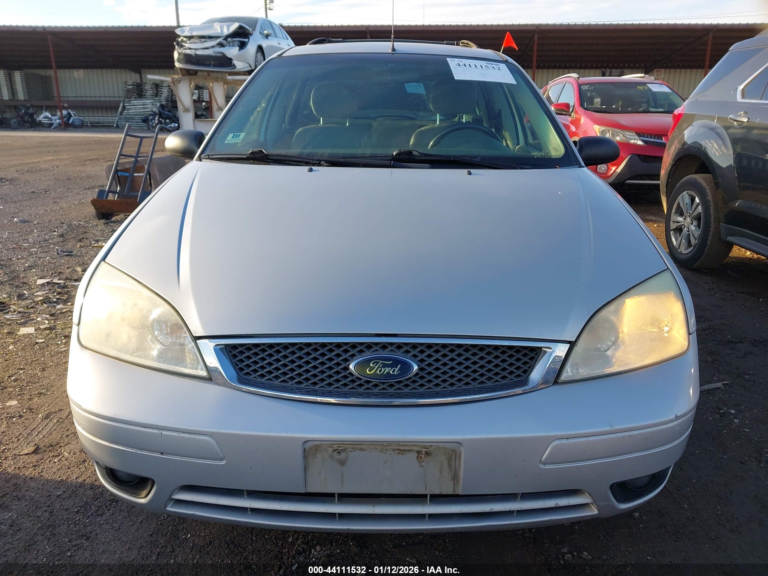 FORD FOCUS image 6