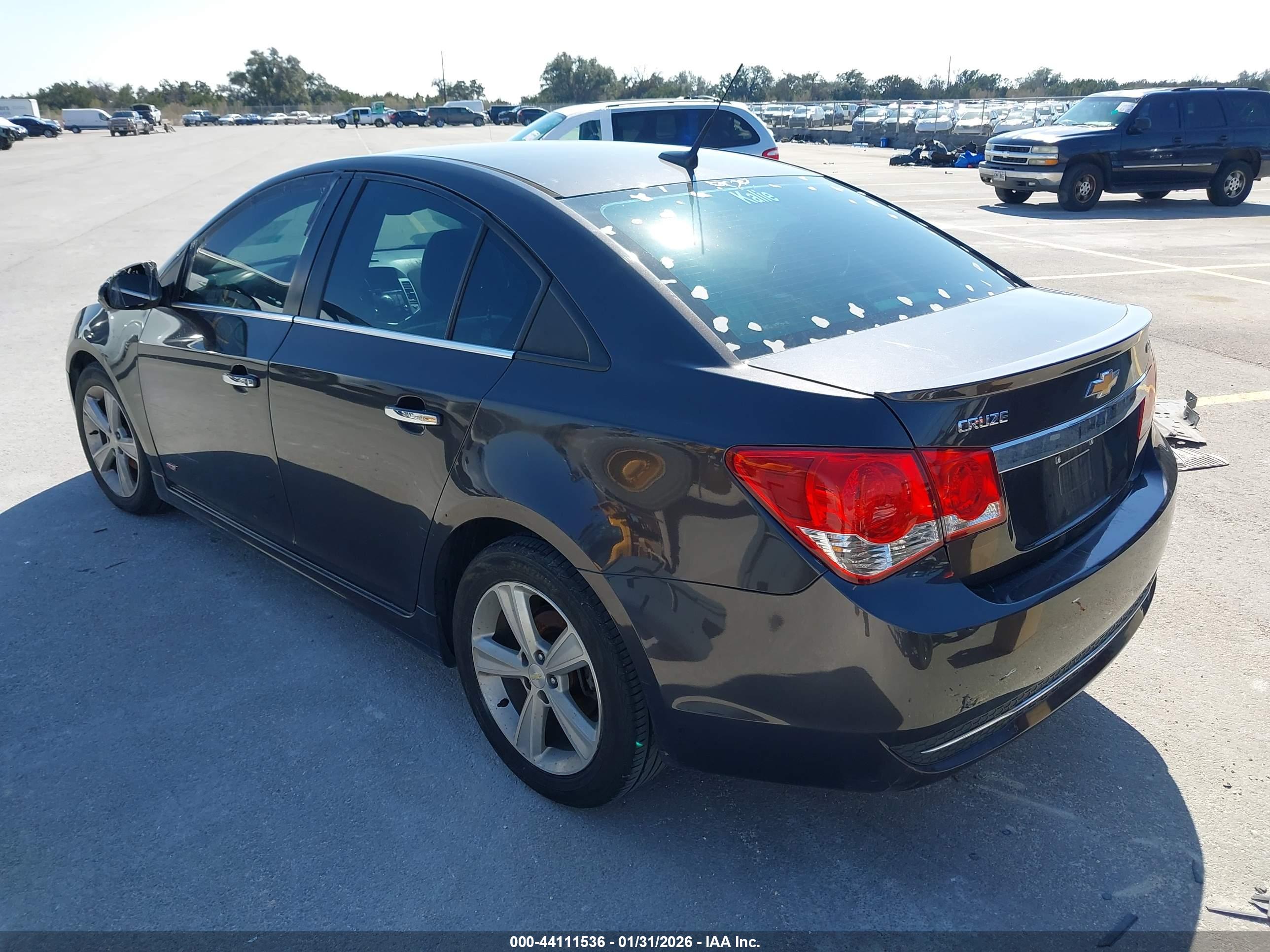 CHEVROLET CRUZE image 3