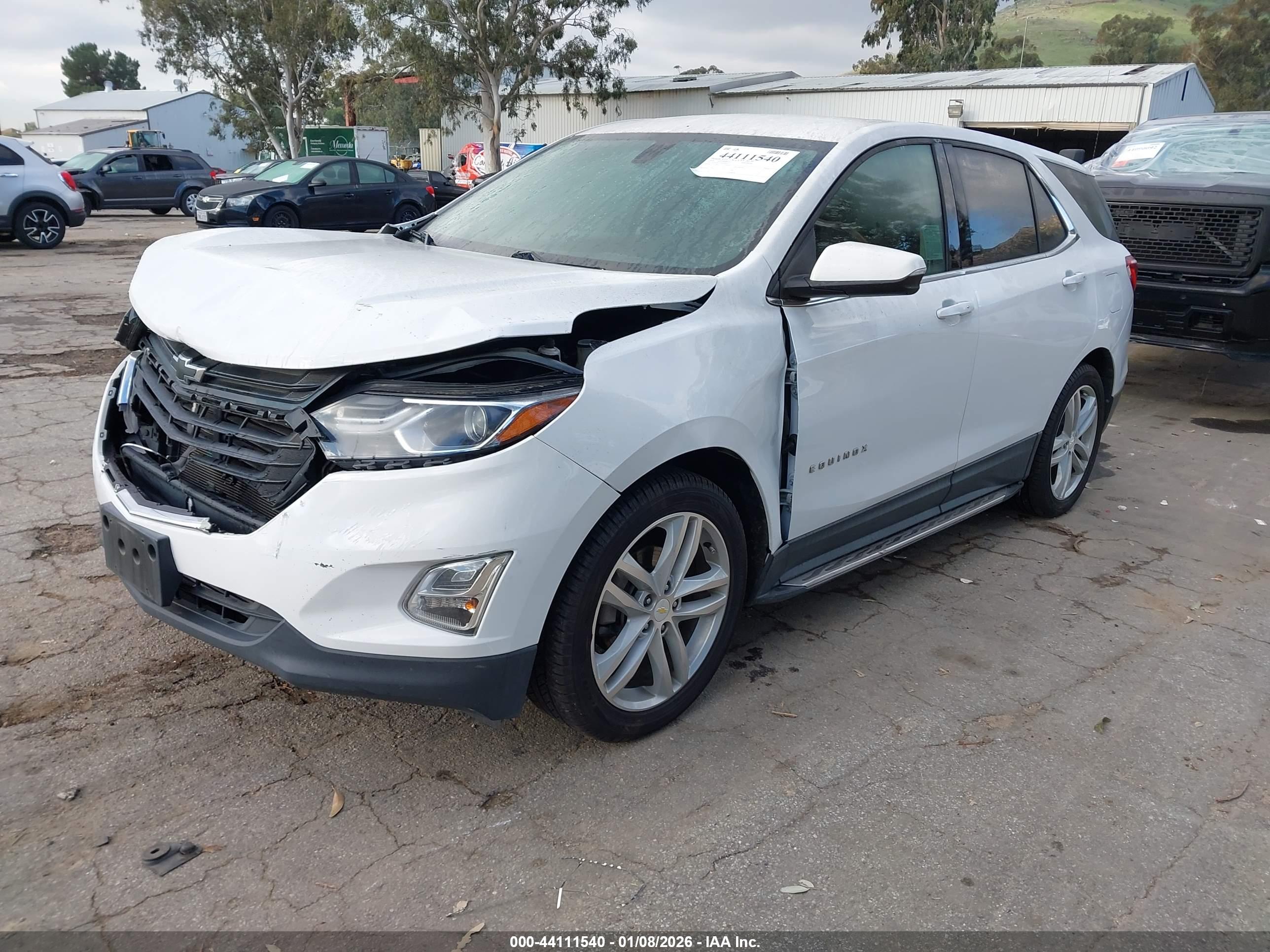 CHEVROLET EQUINOX image 2