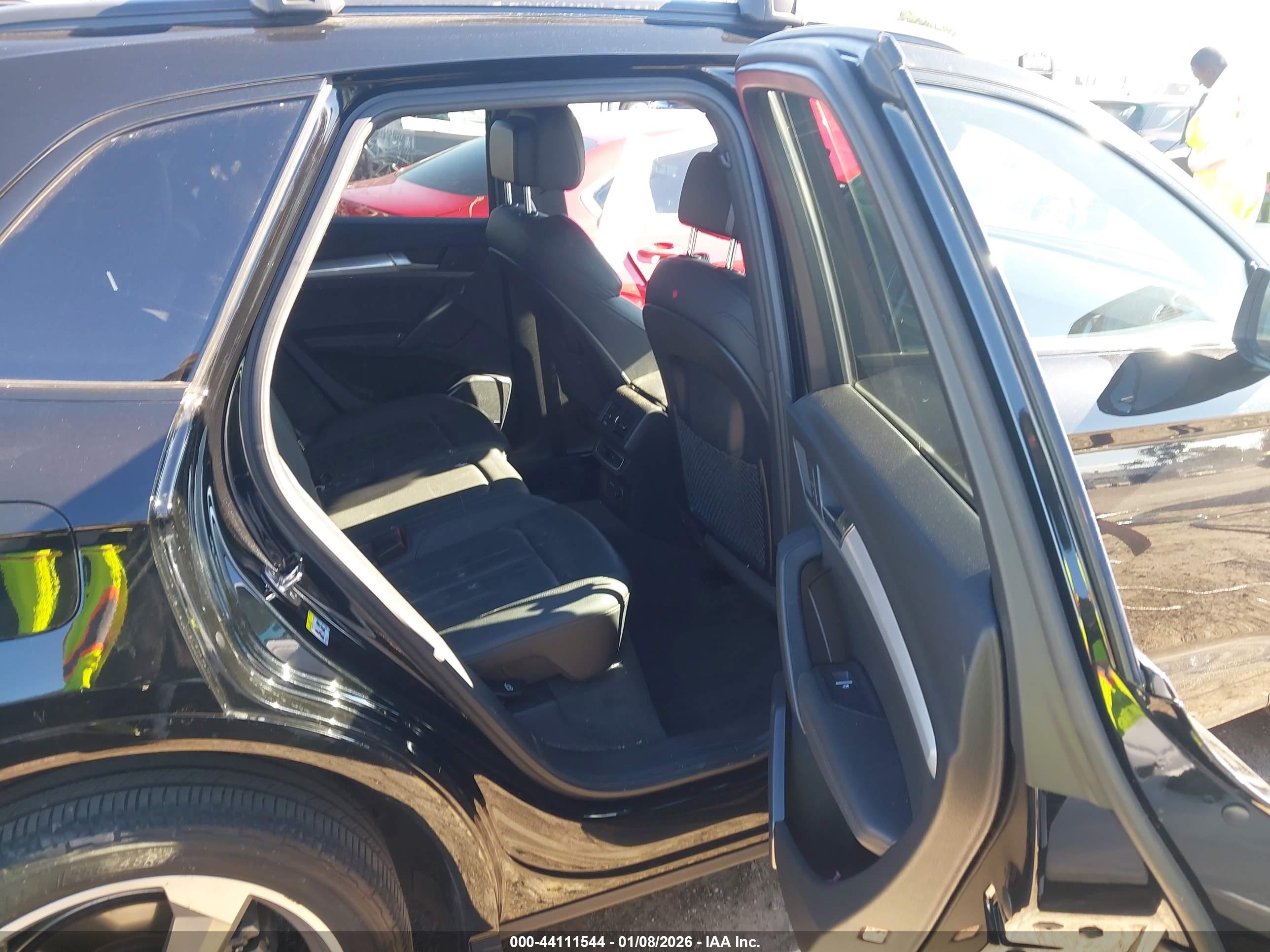 AUDI Q5 image 8