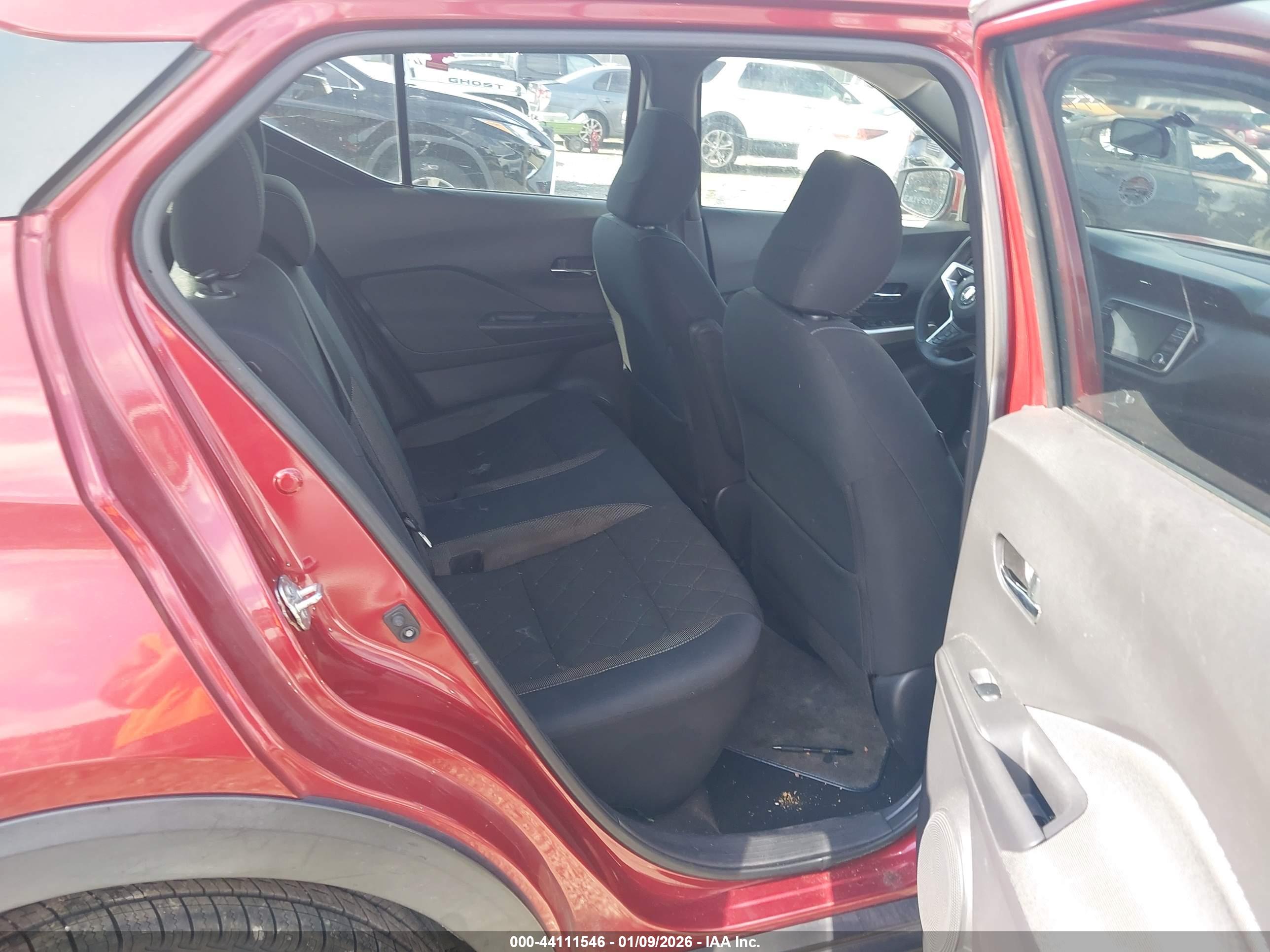 NISSAN KICKS image 8