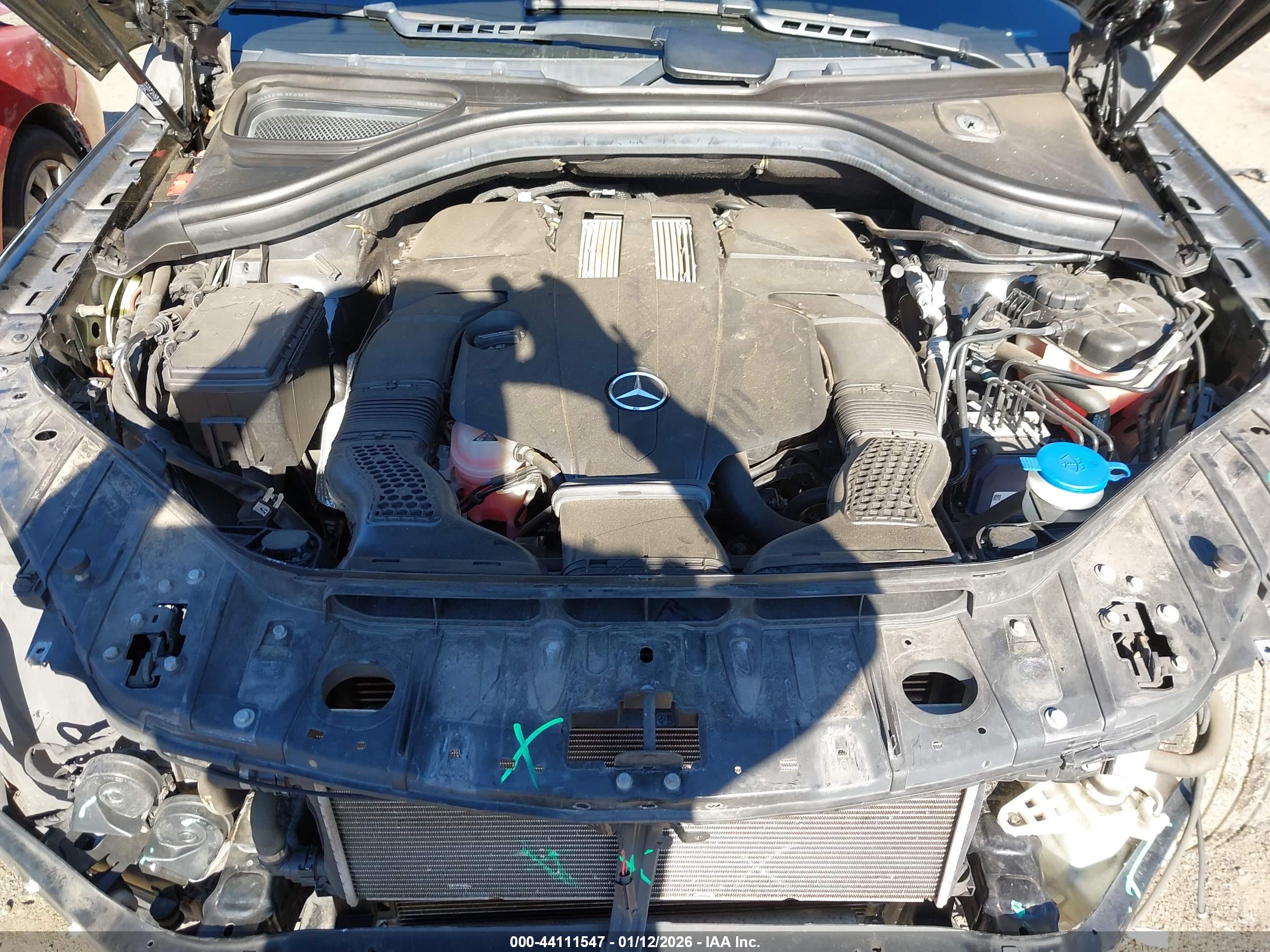 MERCEDES-BENZ GLS image 10