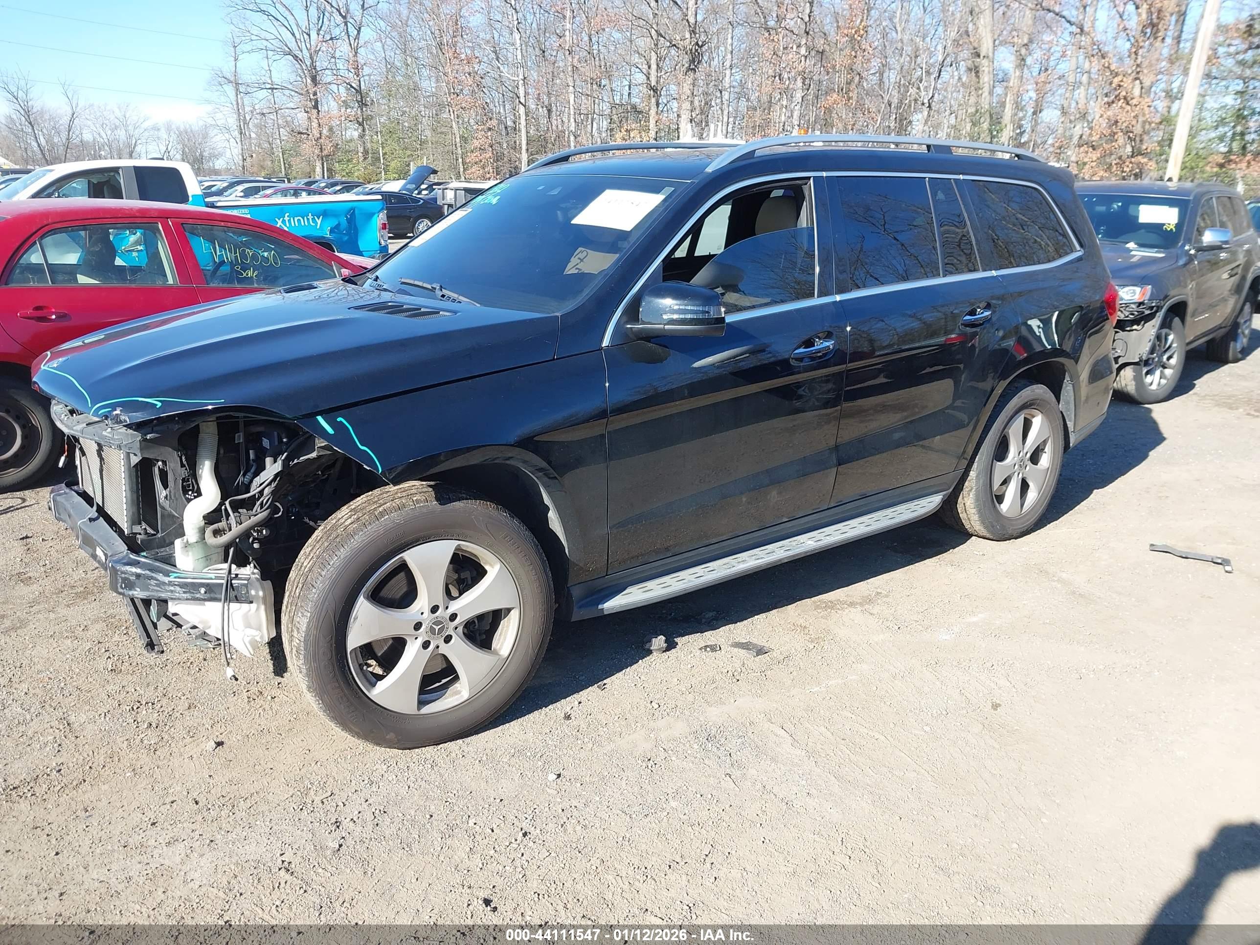 MERCEDES-BENZ GLS image 2