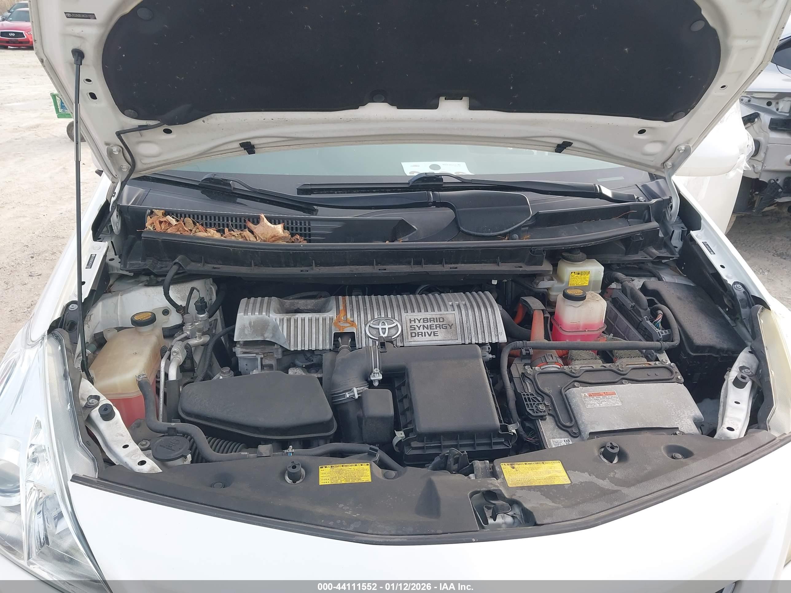 TOYOTA PRIUS image 10