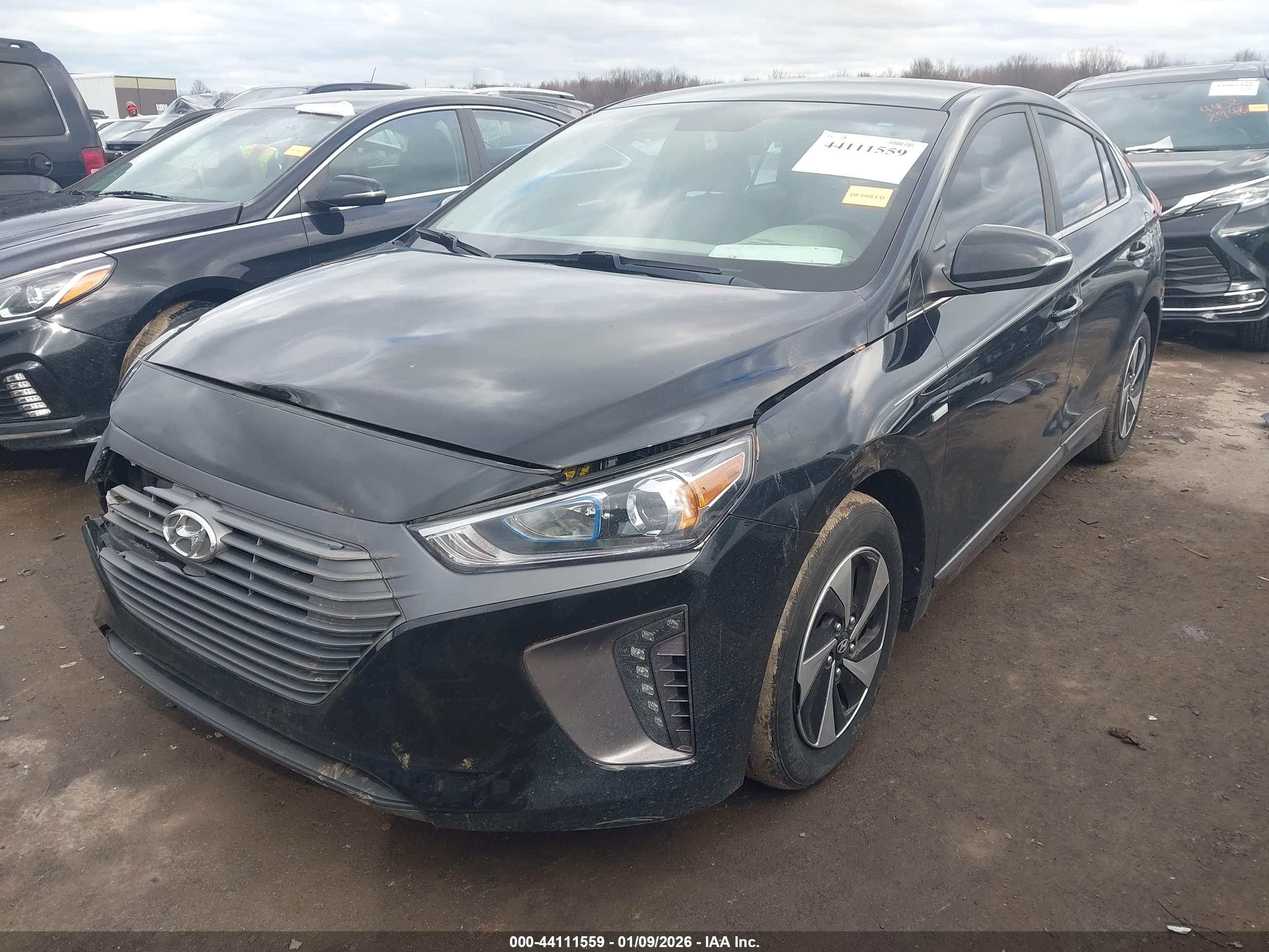 HYUNDAI IONIQ image 2