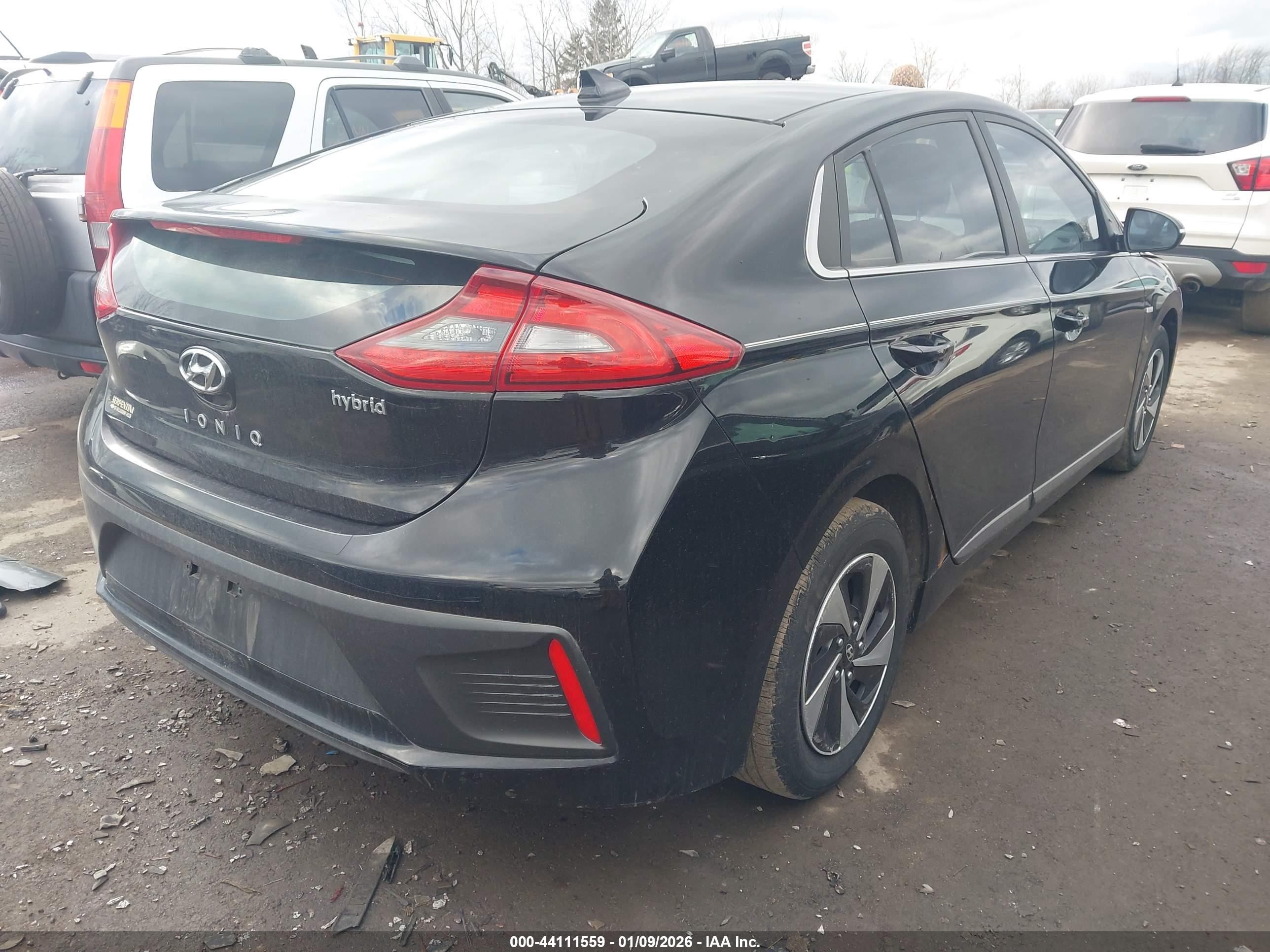 HYUNDAI IONIQ image 4