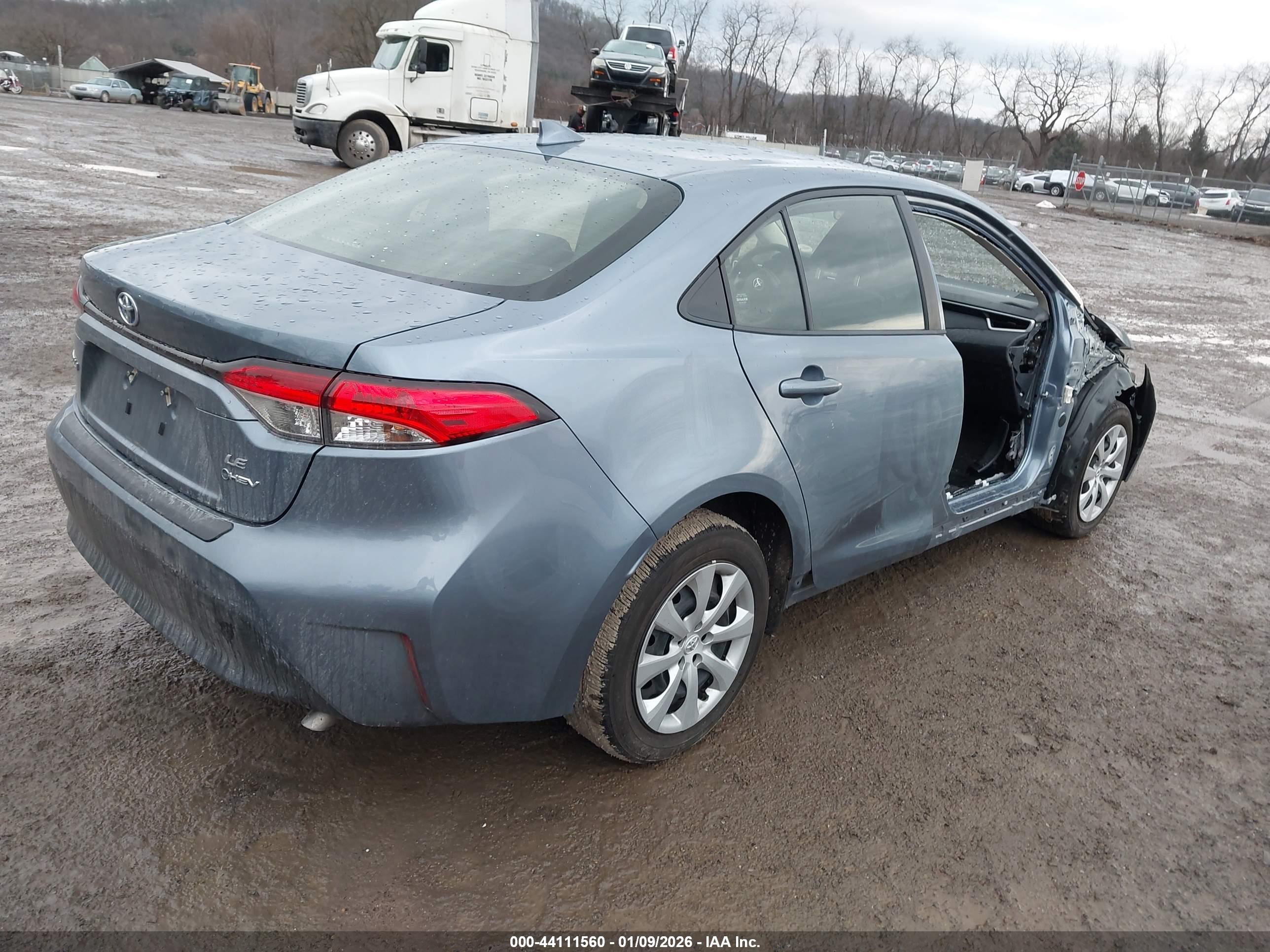 TOYOTA COROLLA image 4