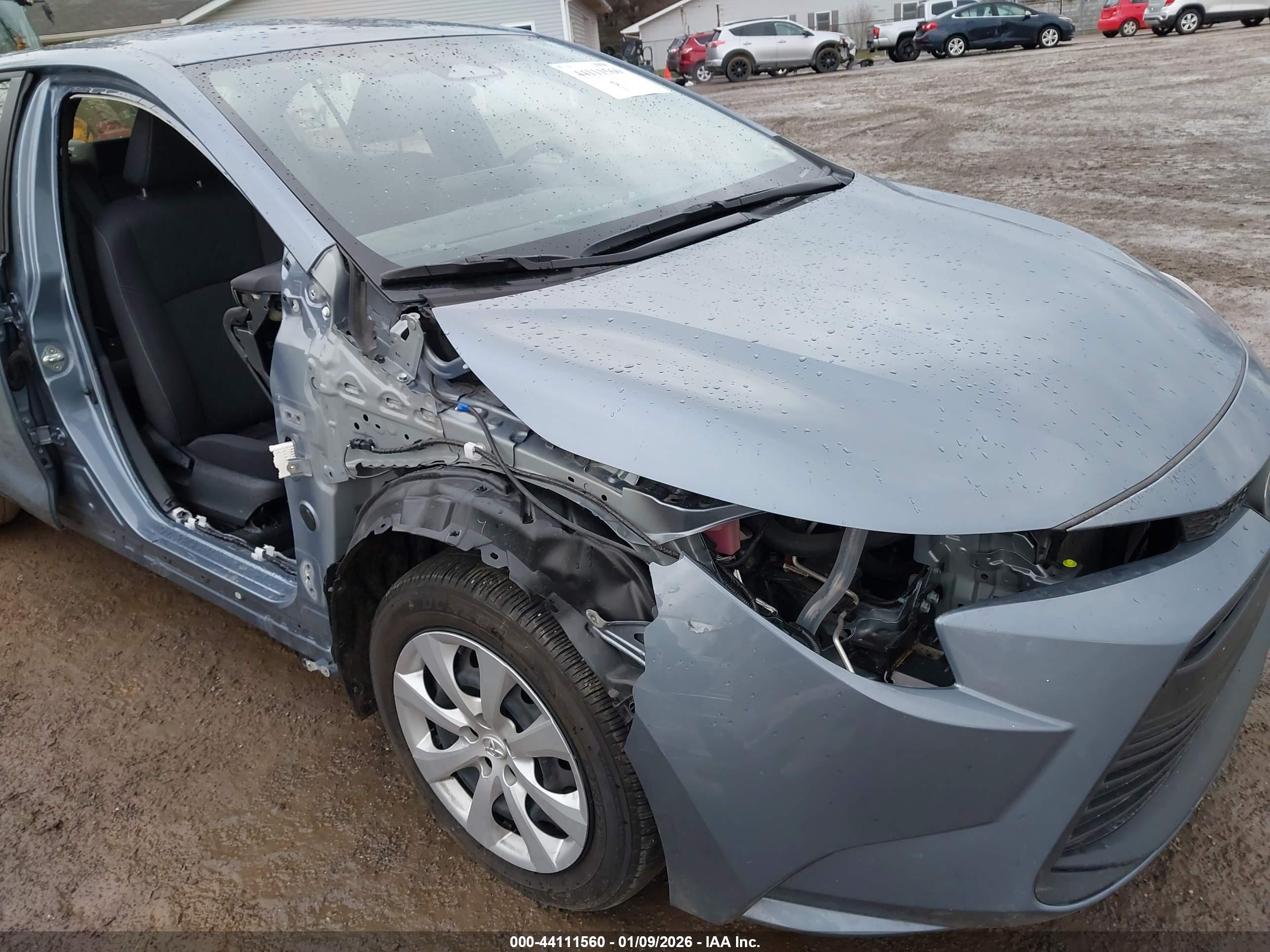 TOYOTA COROLLA image 6