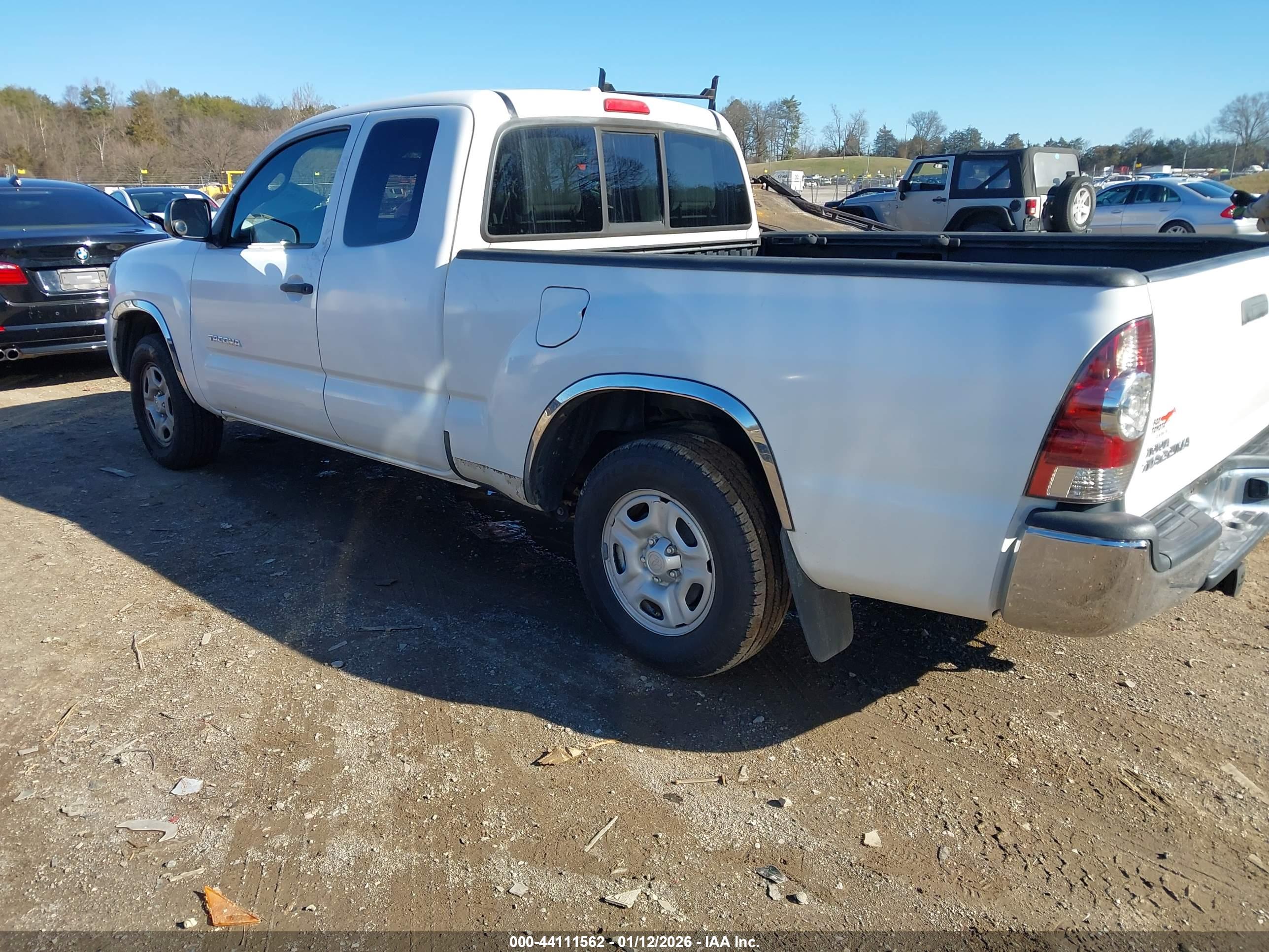 TOYOTA TACOMA image 3