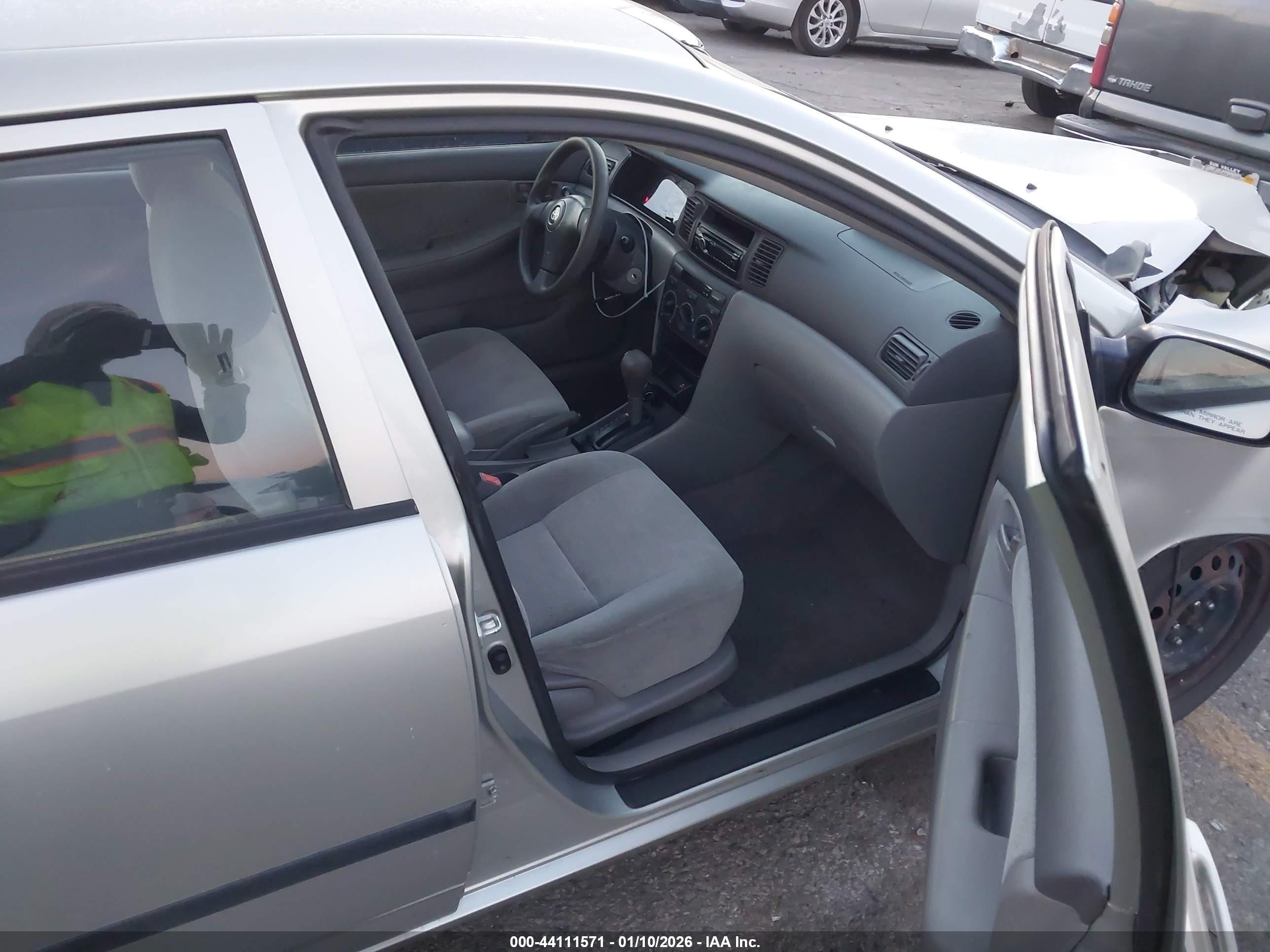 TOYOTA COROLLA image 5