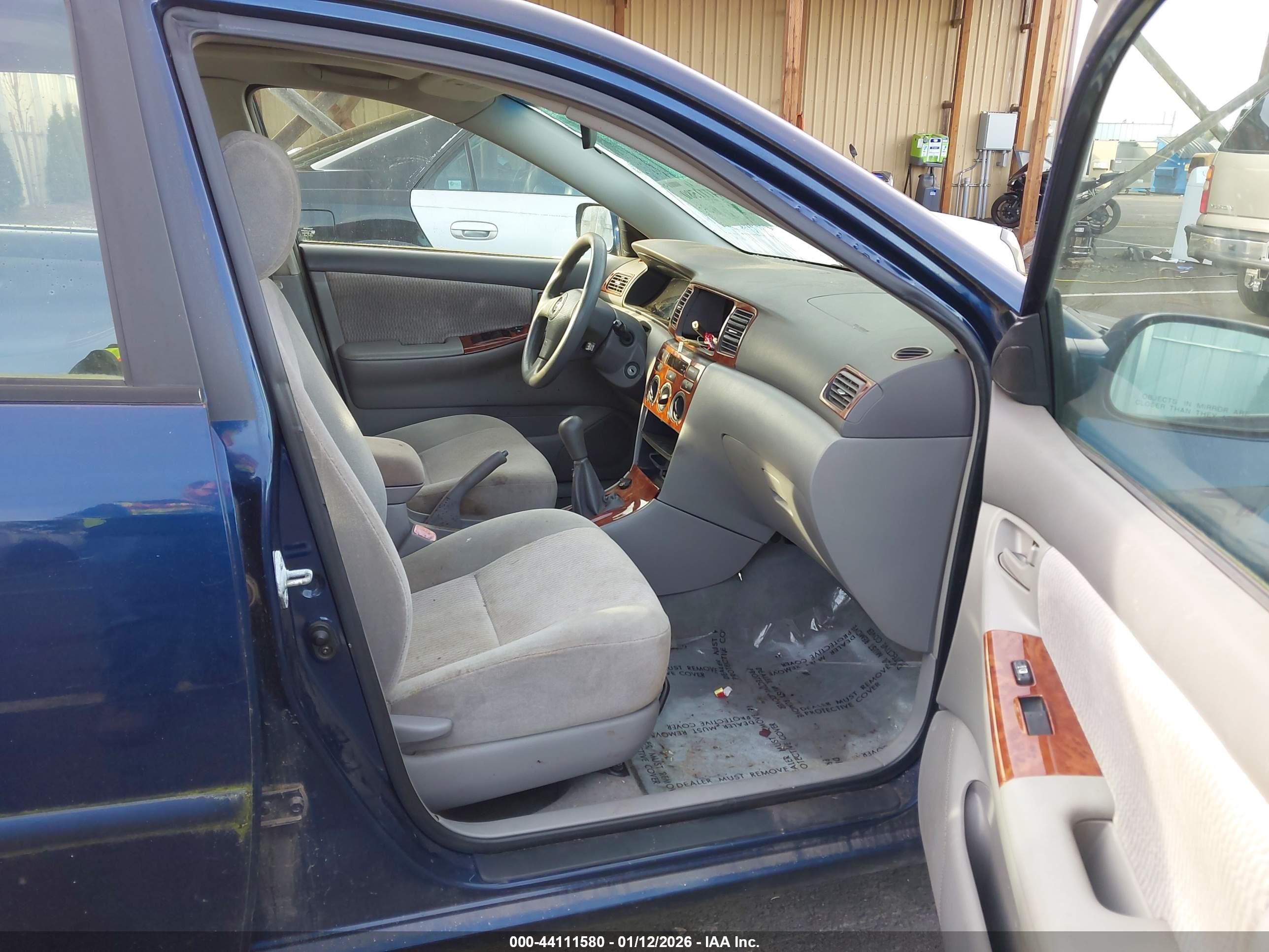 TOYOTA COROLLA image 5