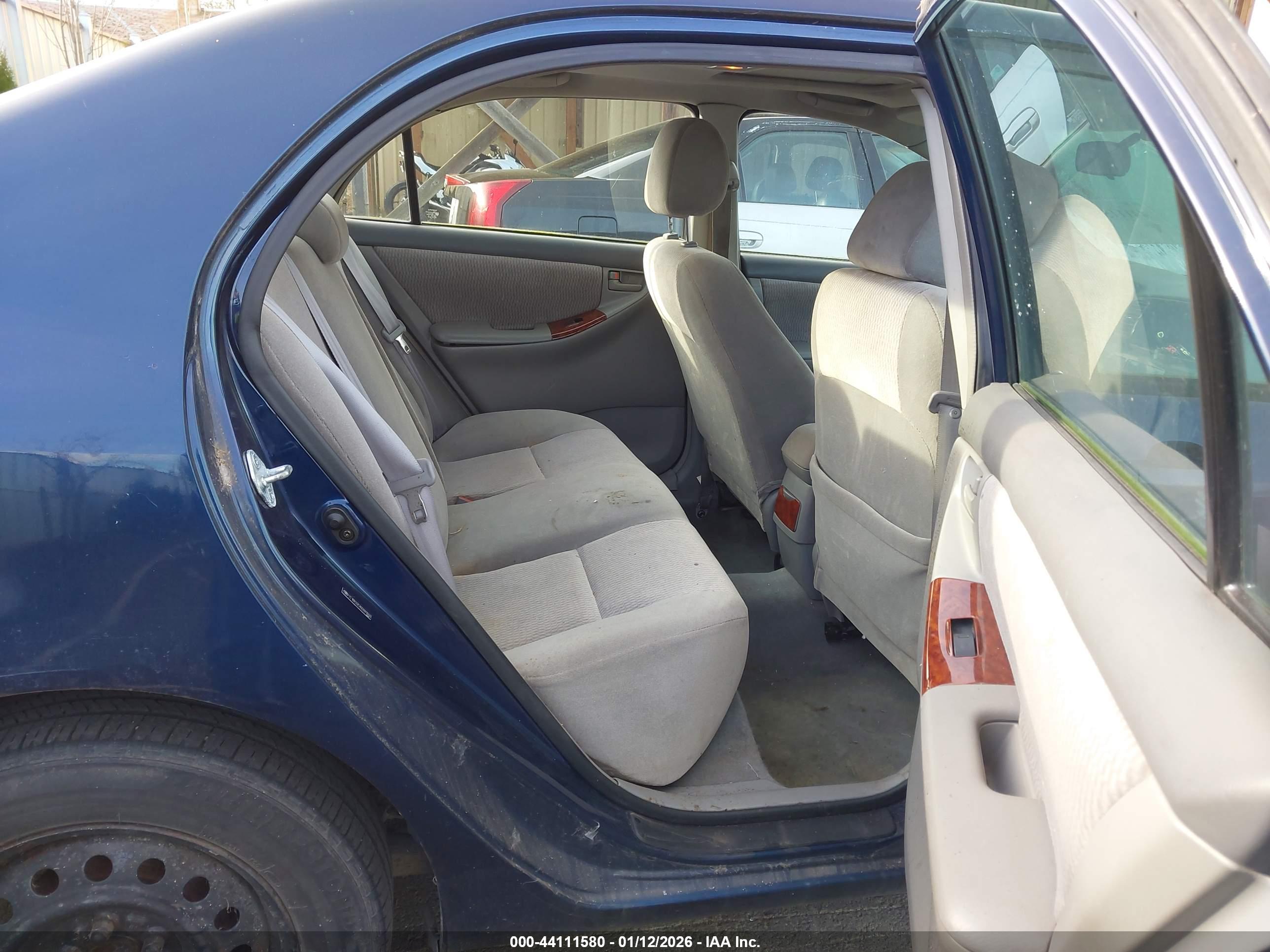 TOYOTA COROLLA image 8