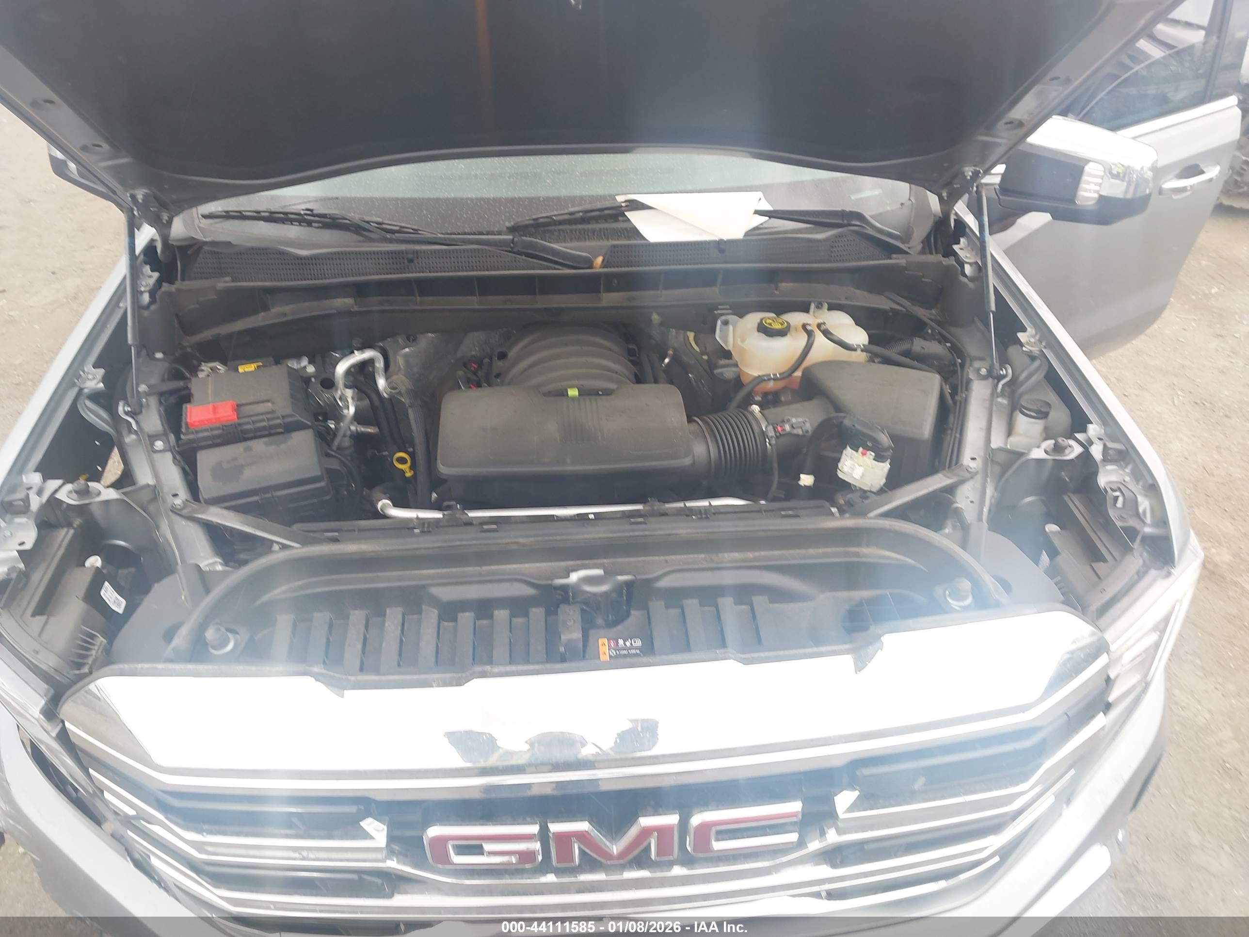 GMC SIERRA image 10