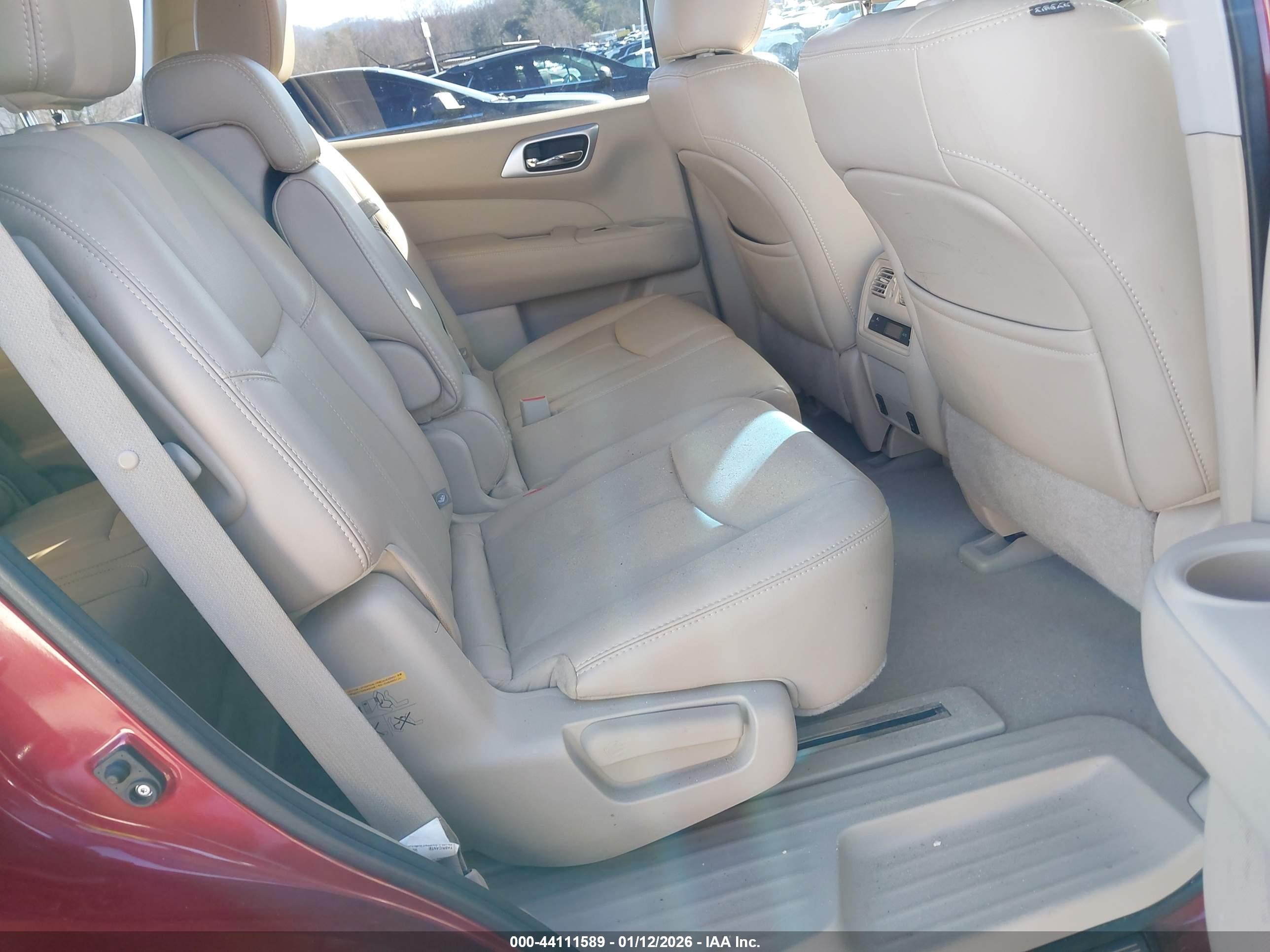NISSAN PATHFINDER image 8
