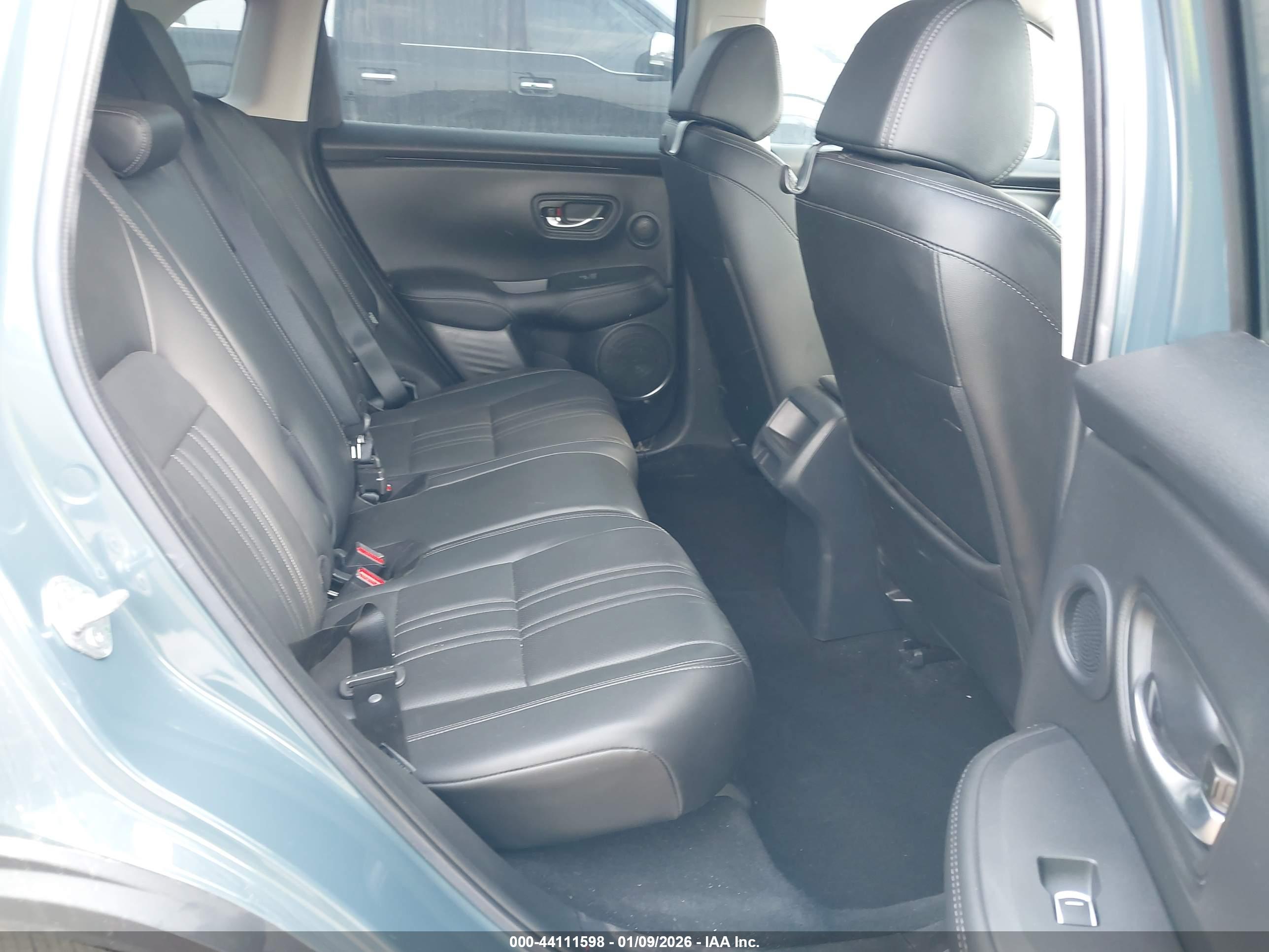 HONDA HR-V image 8