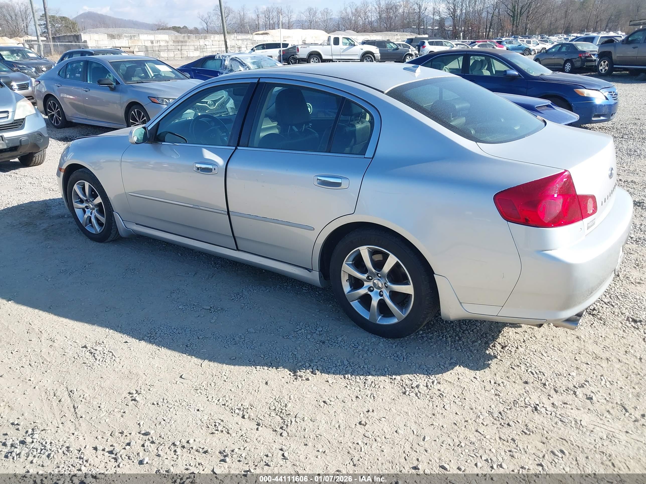 INFINITI G35 image 3