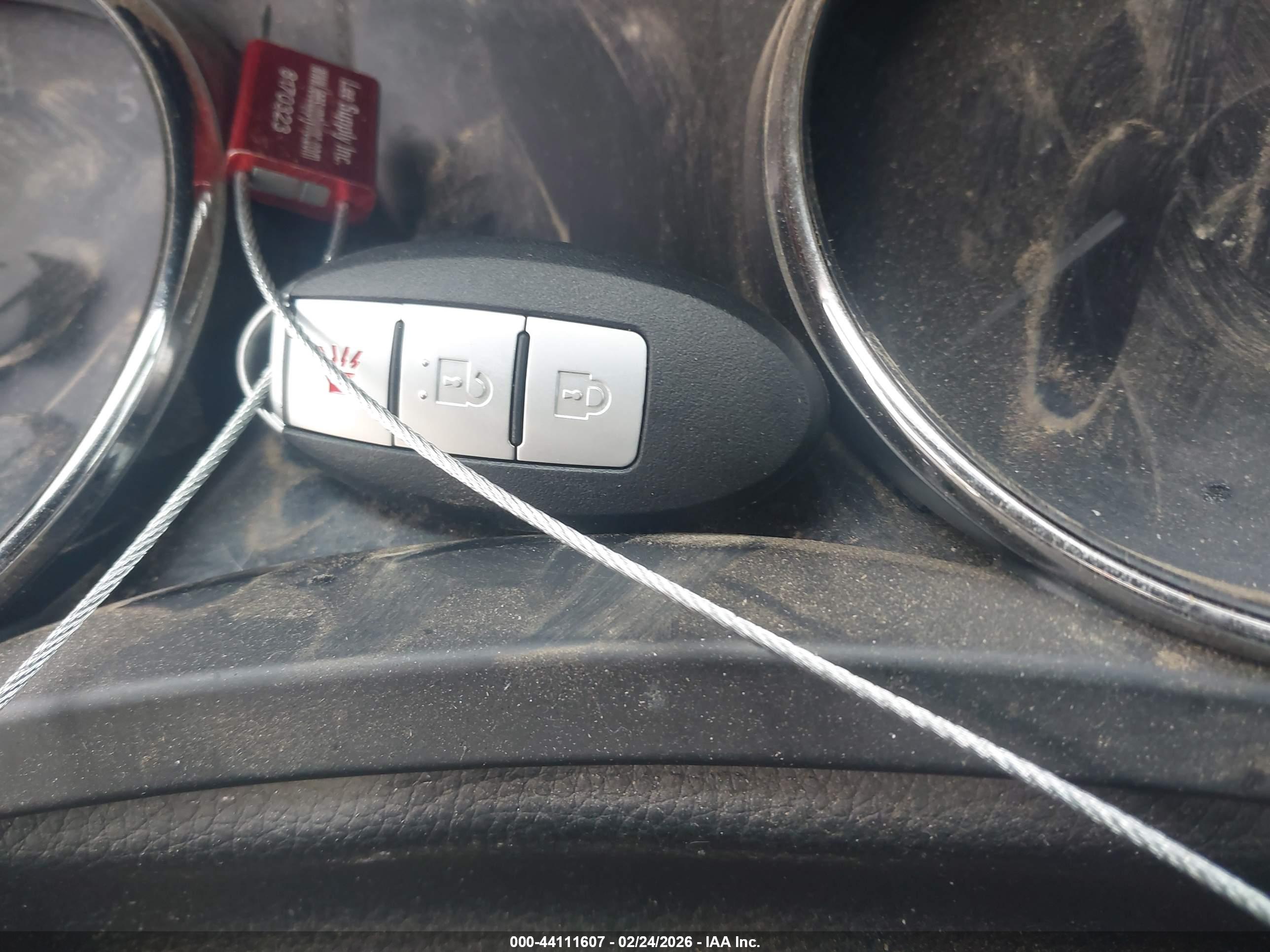 NISSAN ROGUE image 11