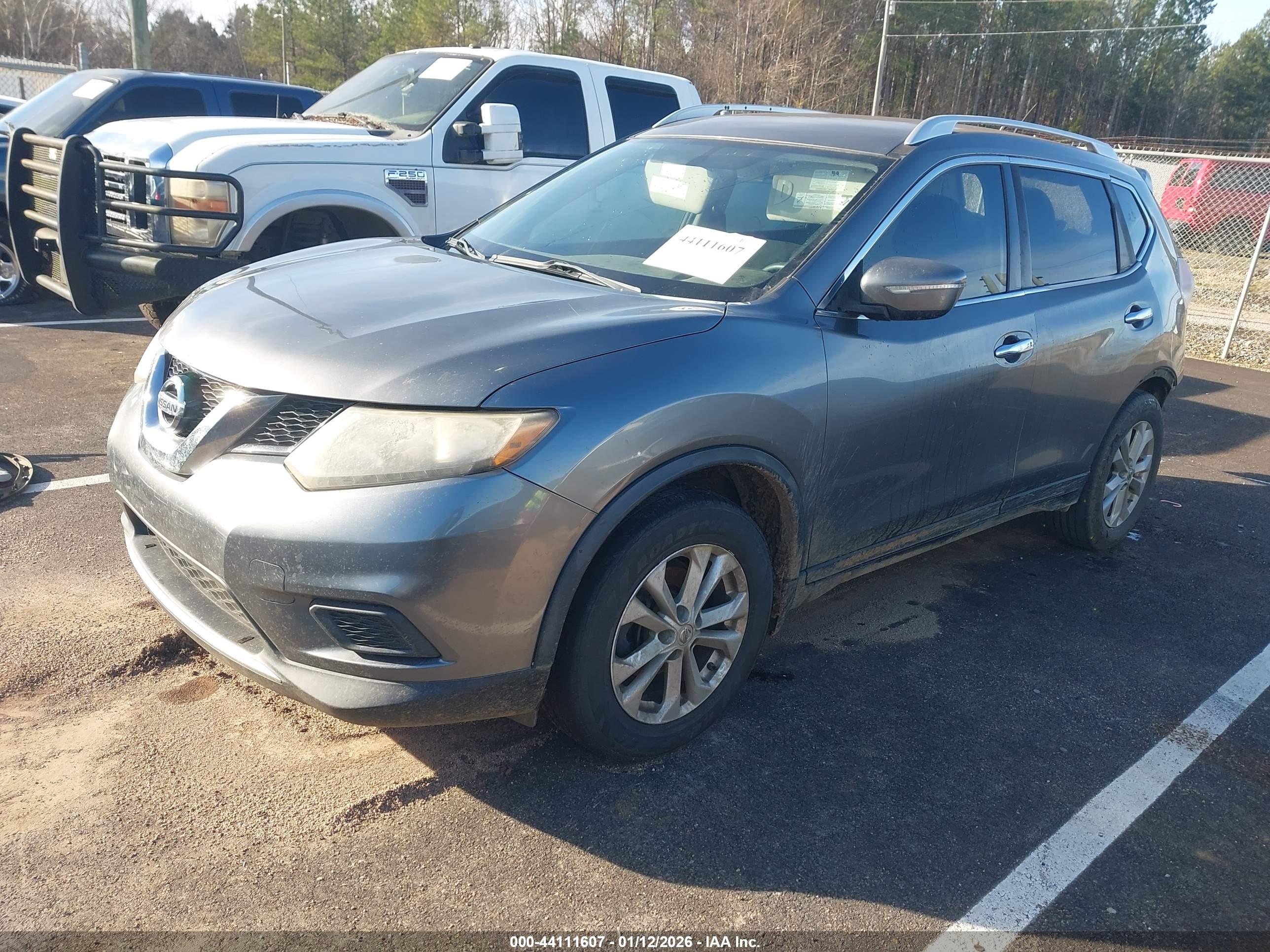 NISSAN ROGUE image 2
