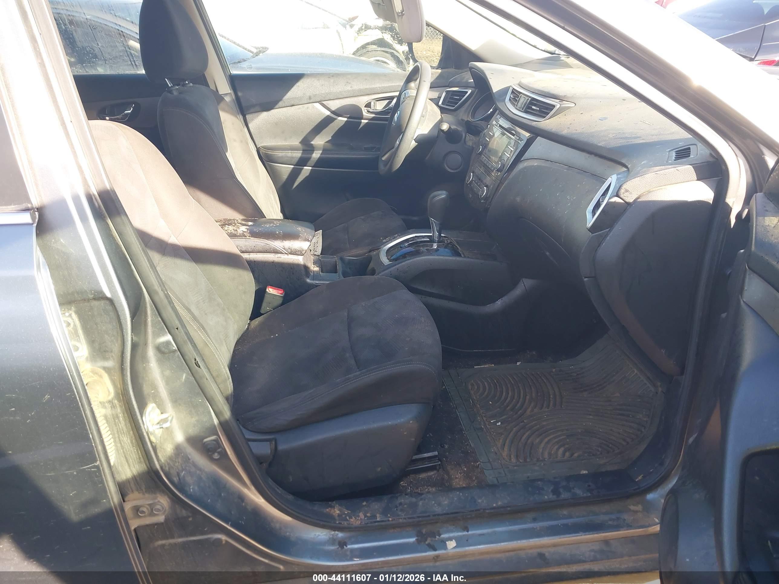 NISSAN ROGUE image 5