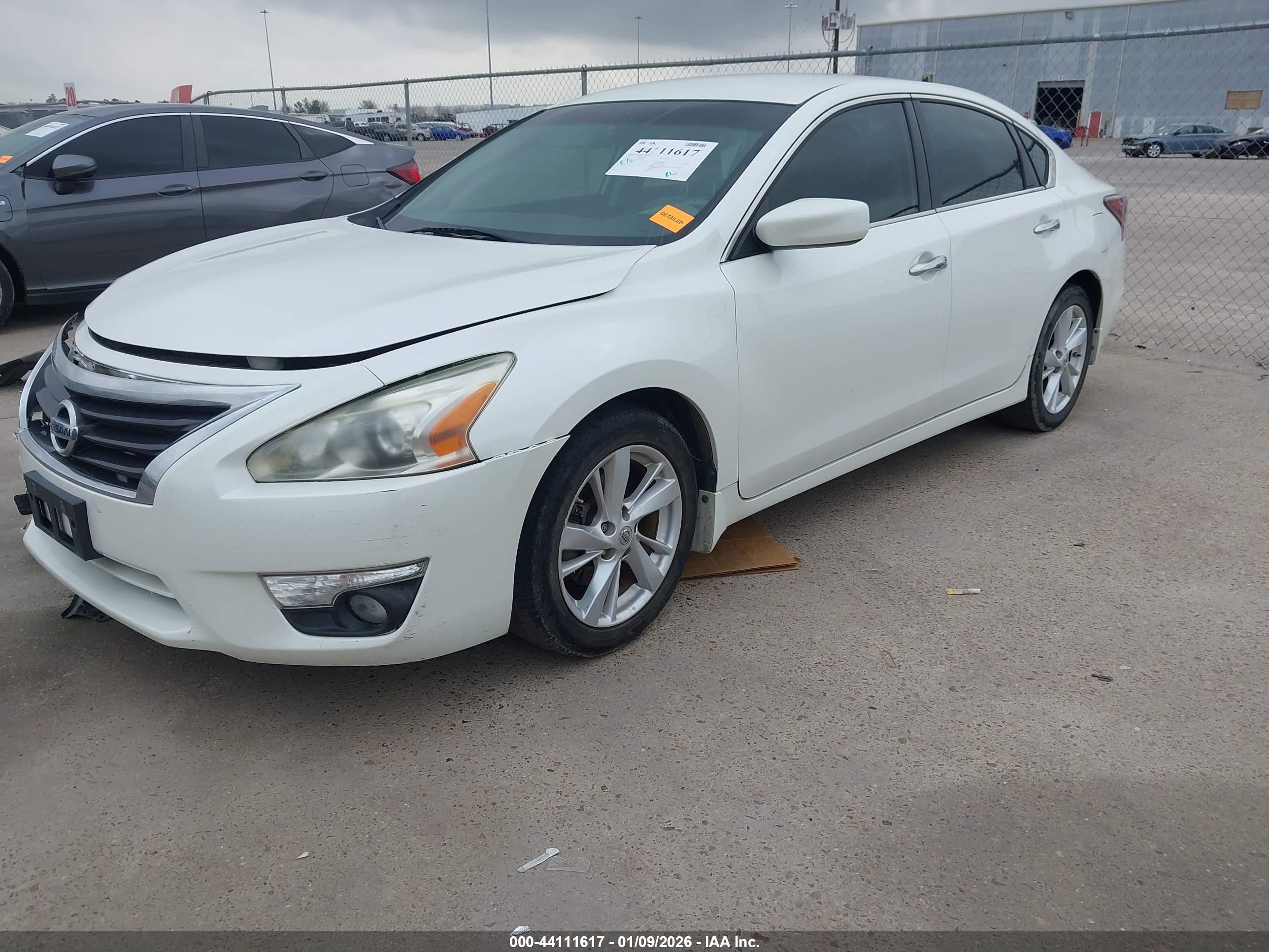 NISSAN ALTIMA image 2