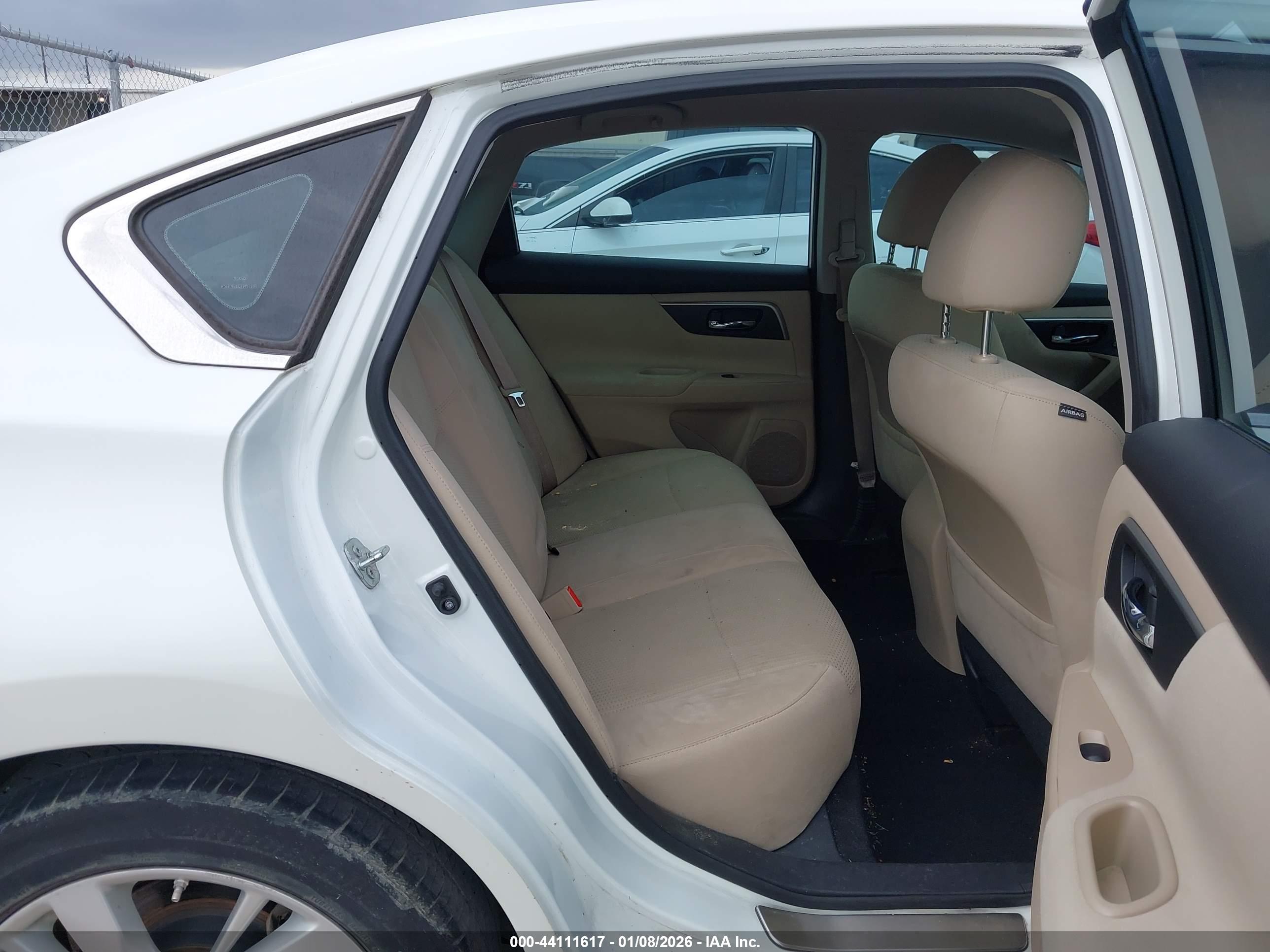 NISSAN ALTIMA image 8