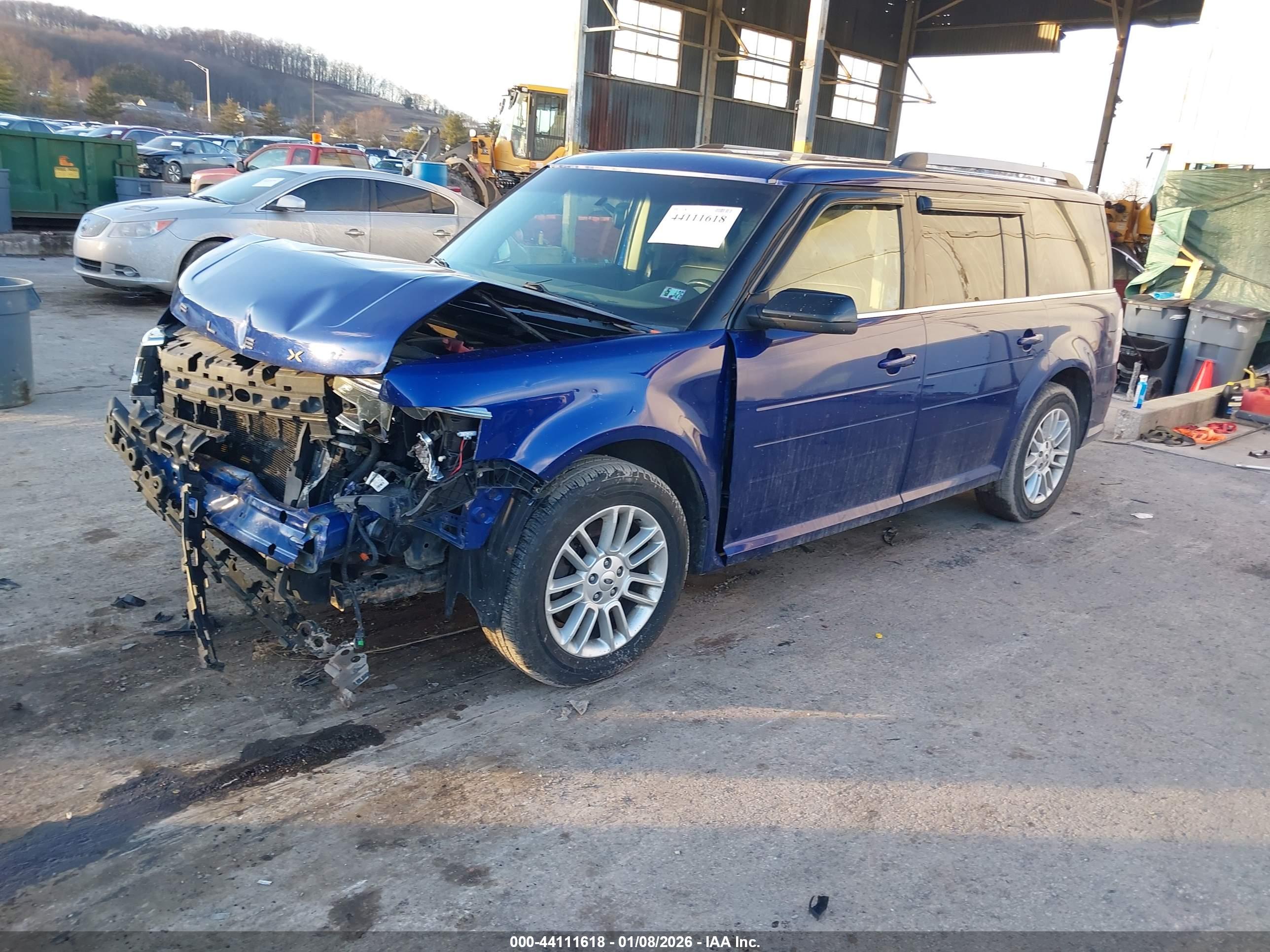FORD FLEX image 2