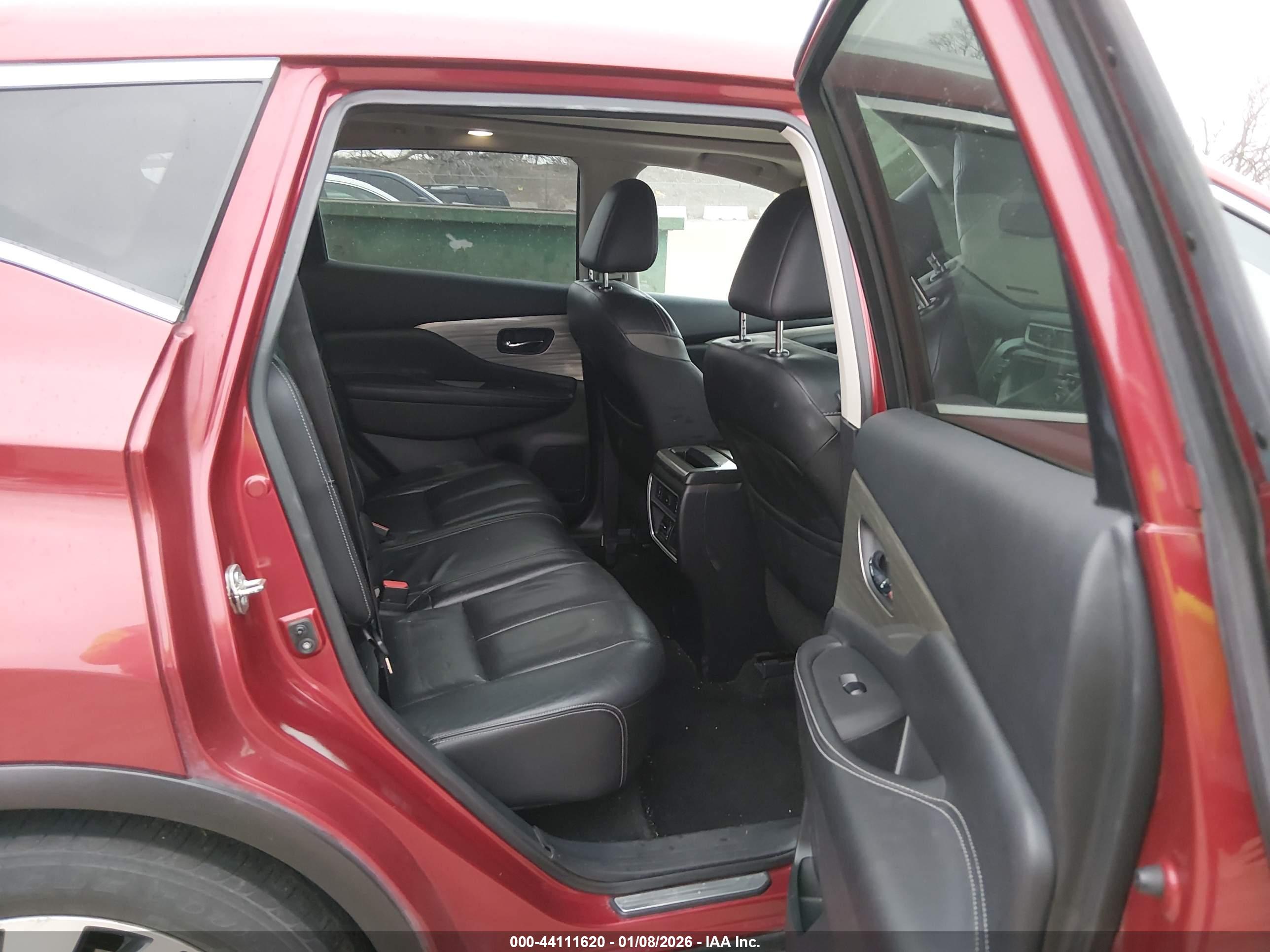 NISSAN MURANO image 8