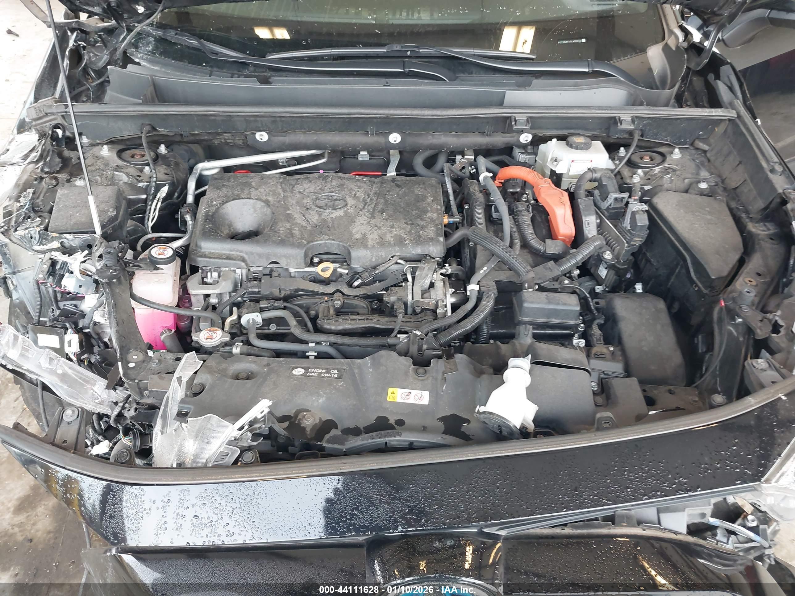 TOYOTA RAV4 image 10