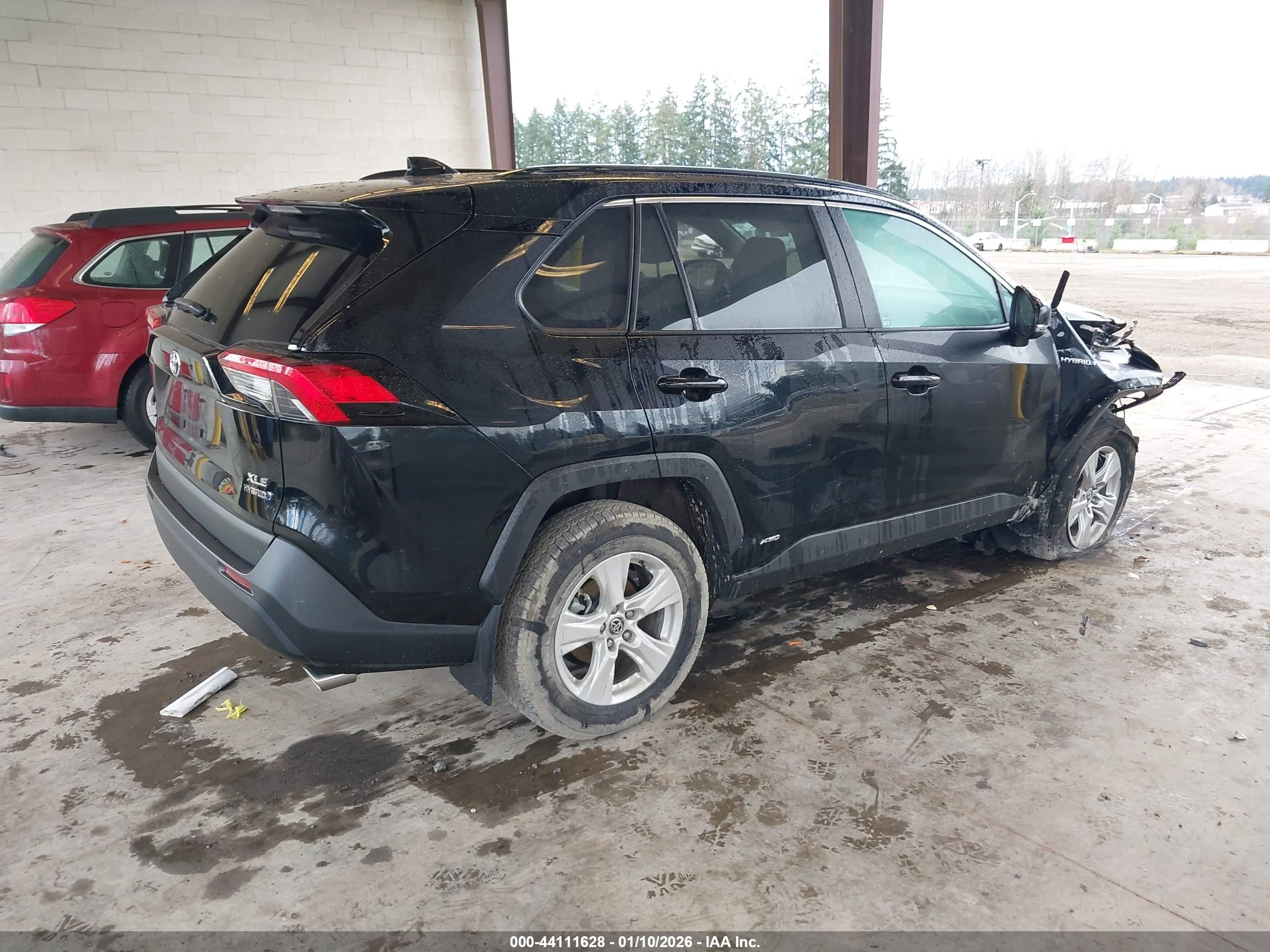 TOYOTA RAV4 image 4