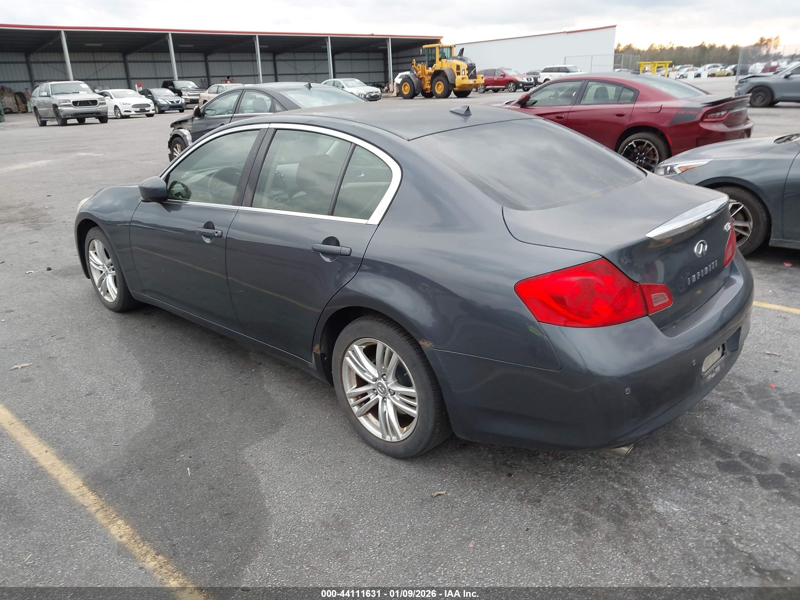 INFINITI G37X image 3