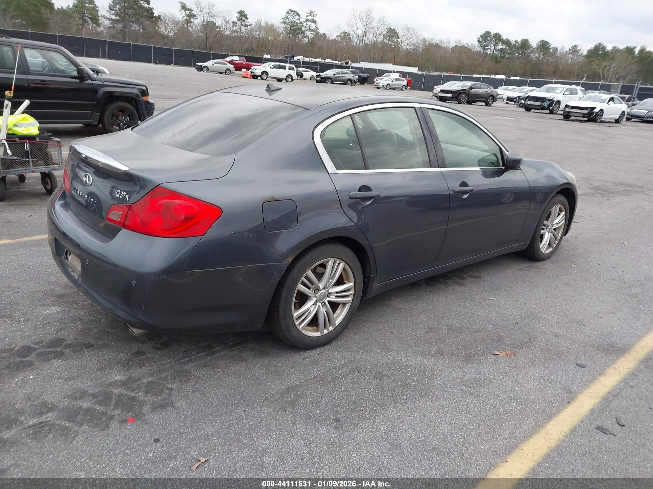INFINITI G37X image 4