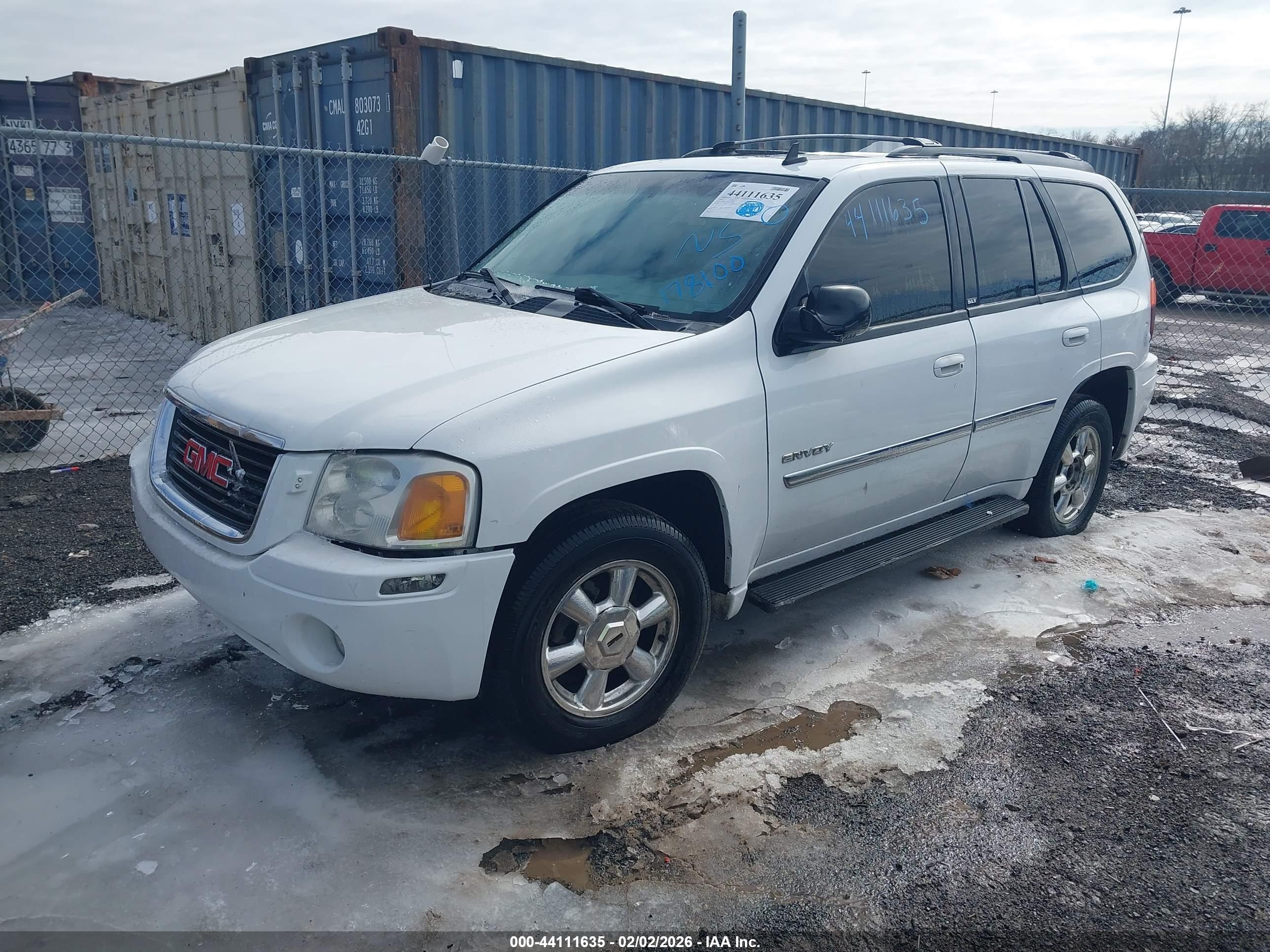 GMC ENVOY image 2