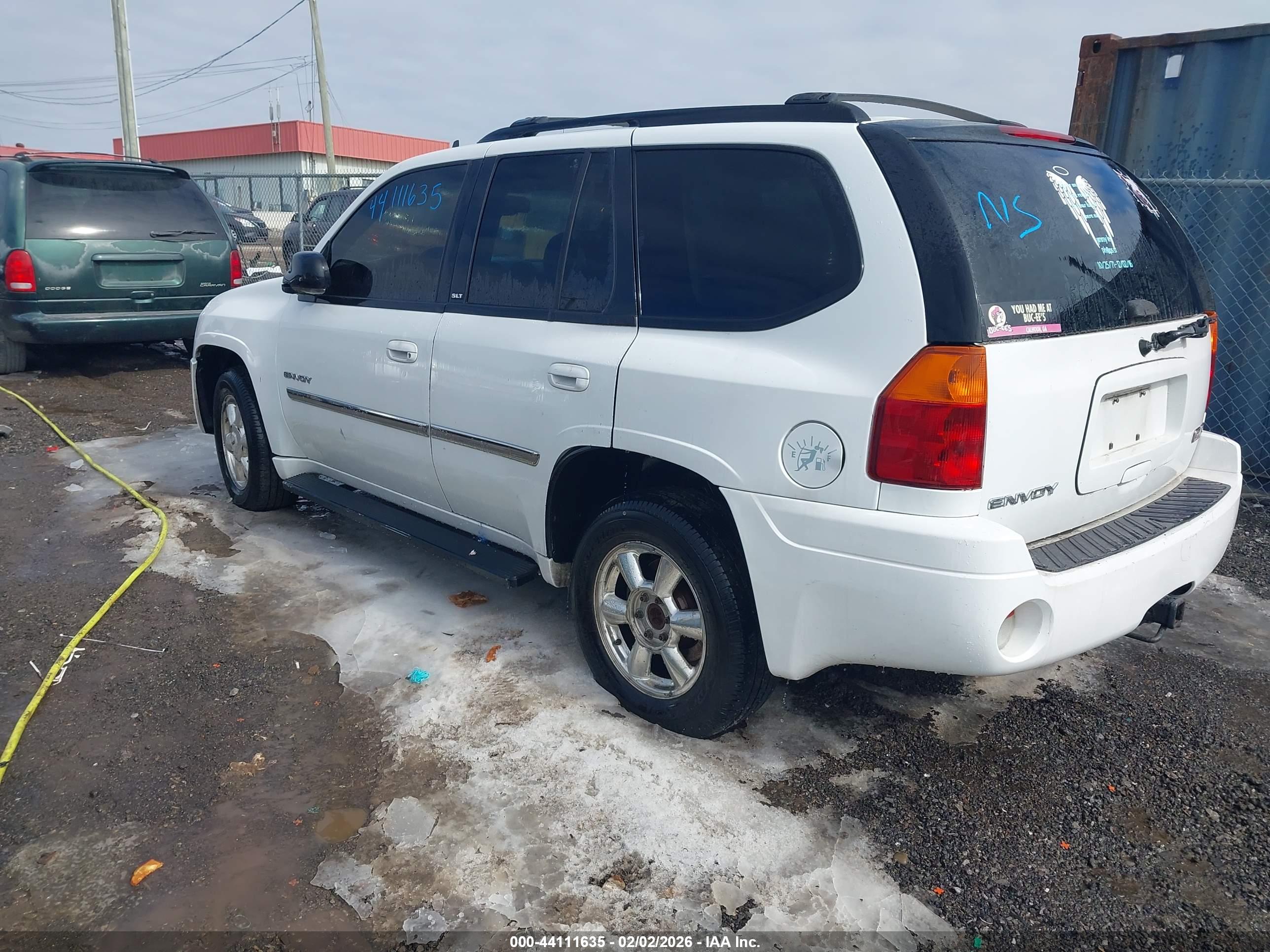 GMC ENVOY image 3