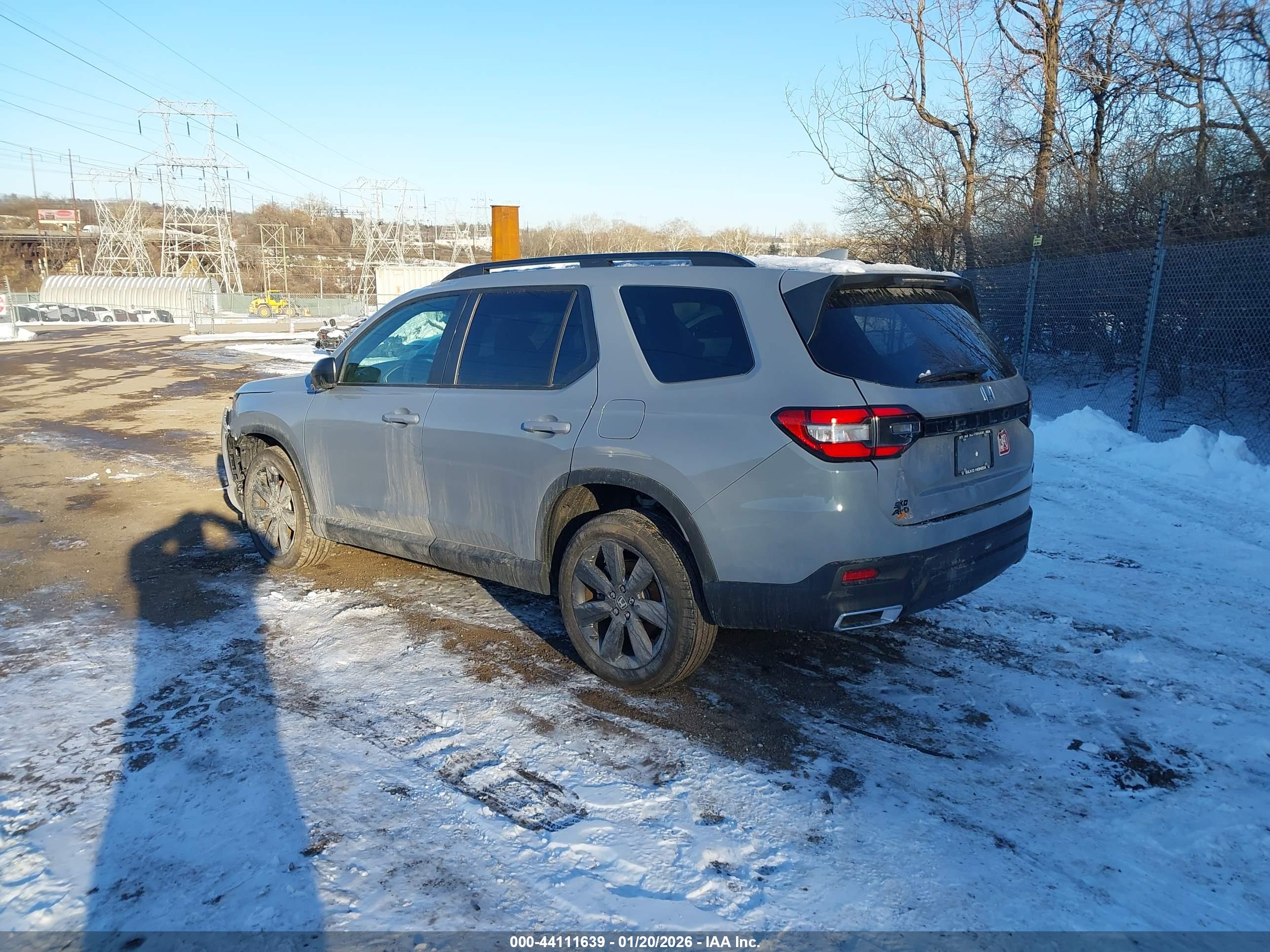 HONDA PILOT image 3