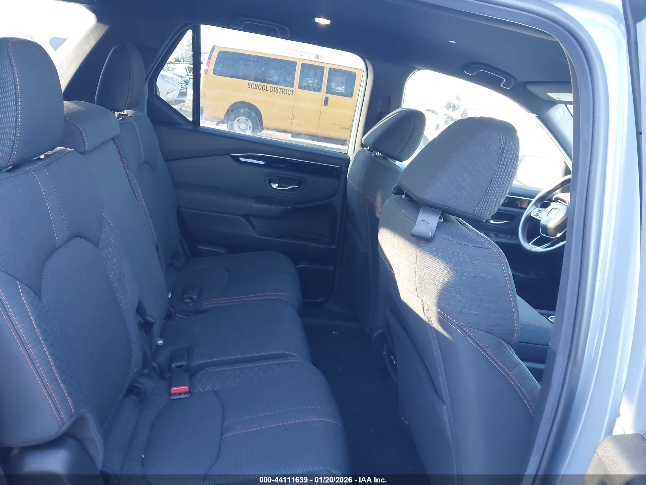 HONDA PILOT image 8