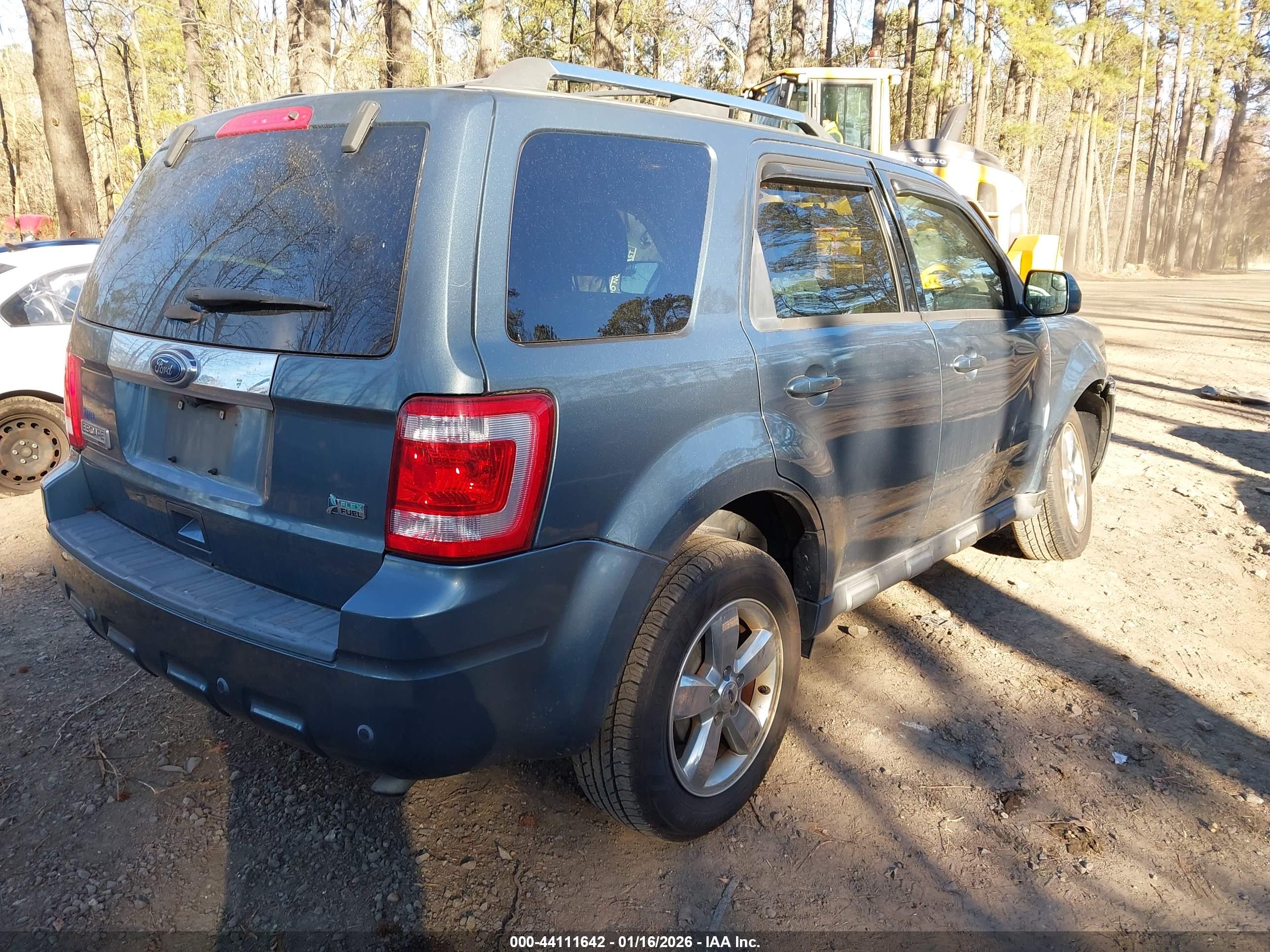 FORD ESCAPE image 4