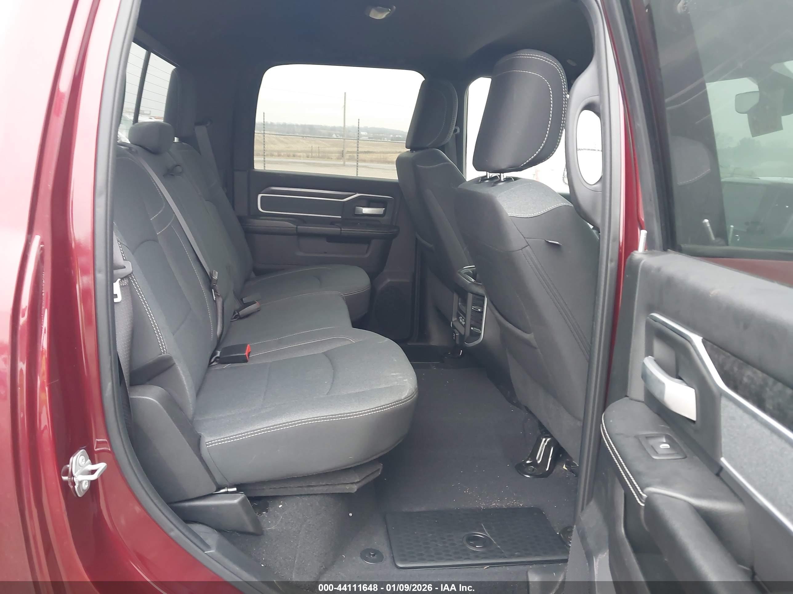 RAM 2500 image 8
