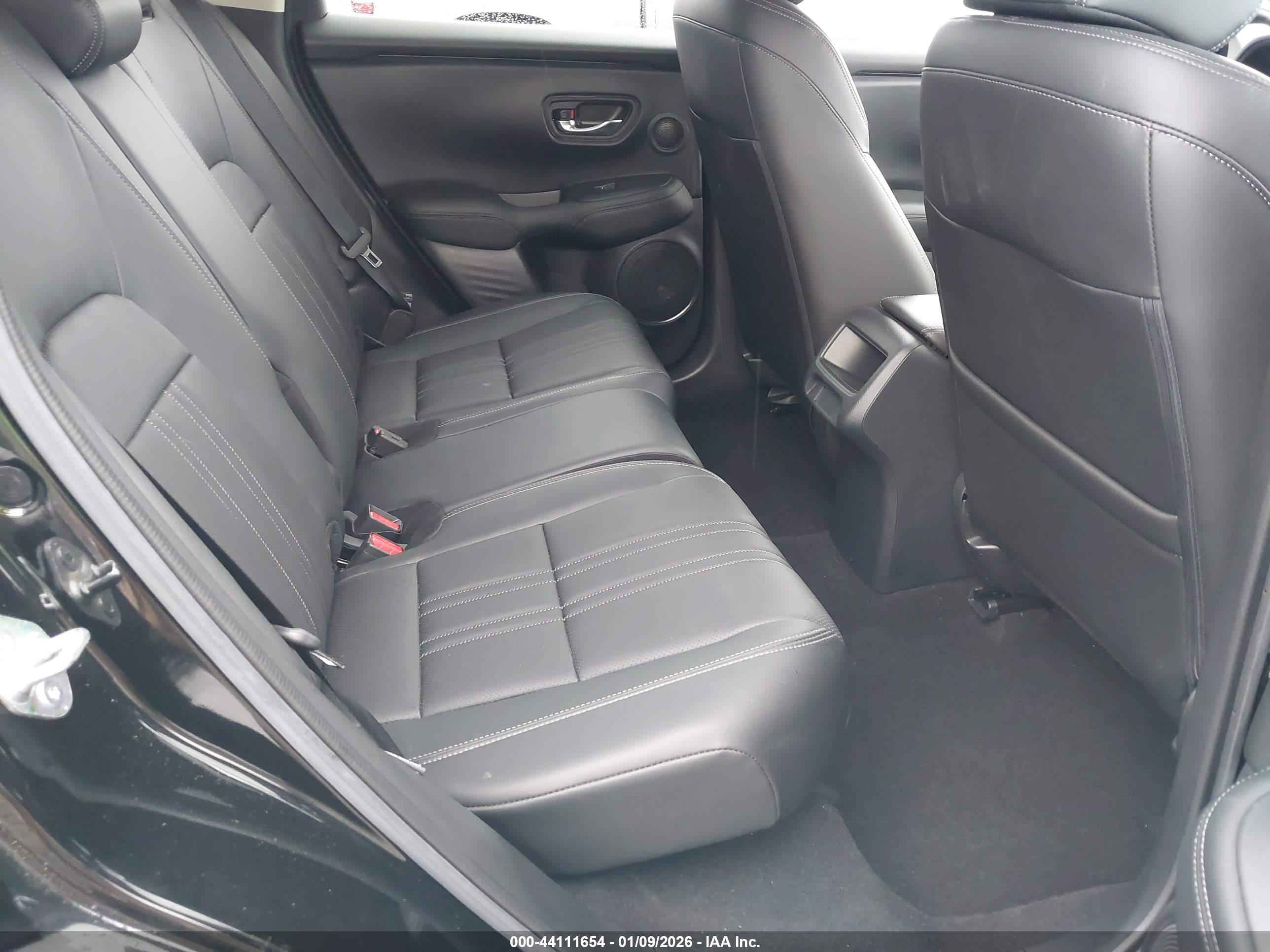 HONDA HR-V image 8