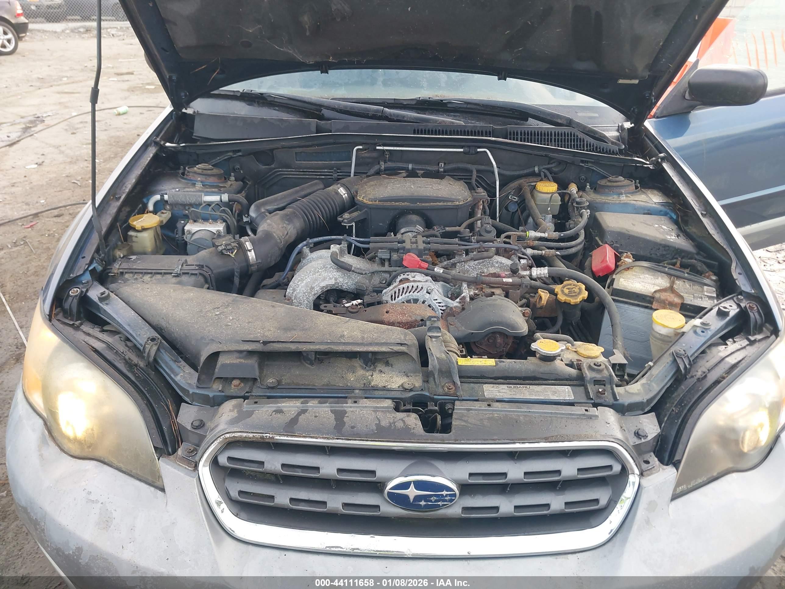 SUBARU OUTBACK image 10