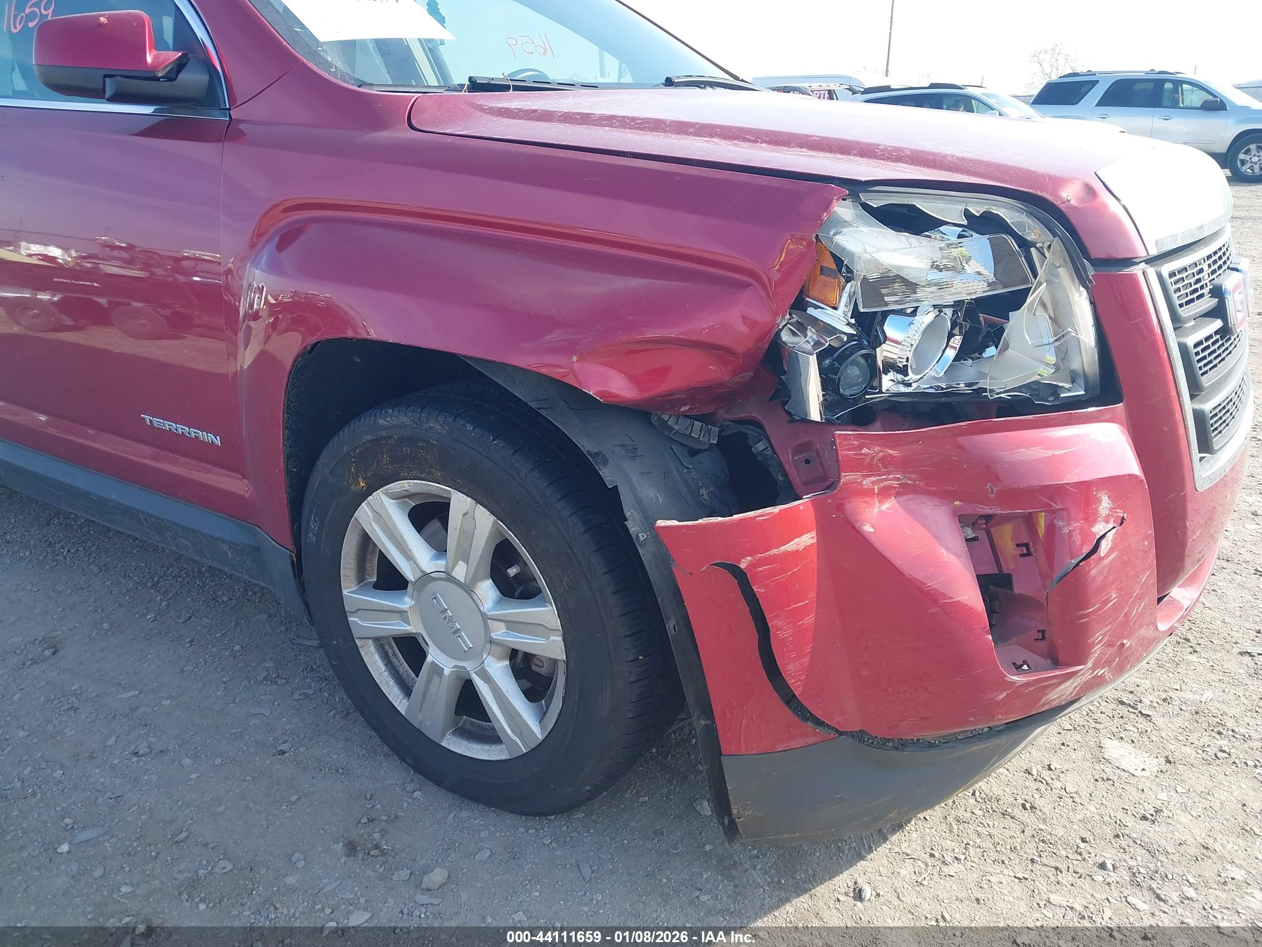 GMC TERRAIN image 6
