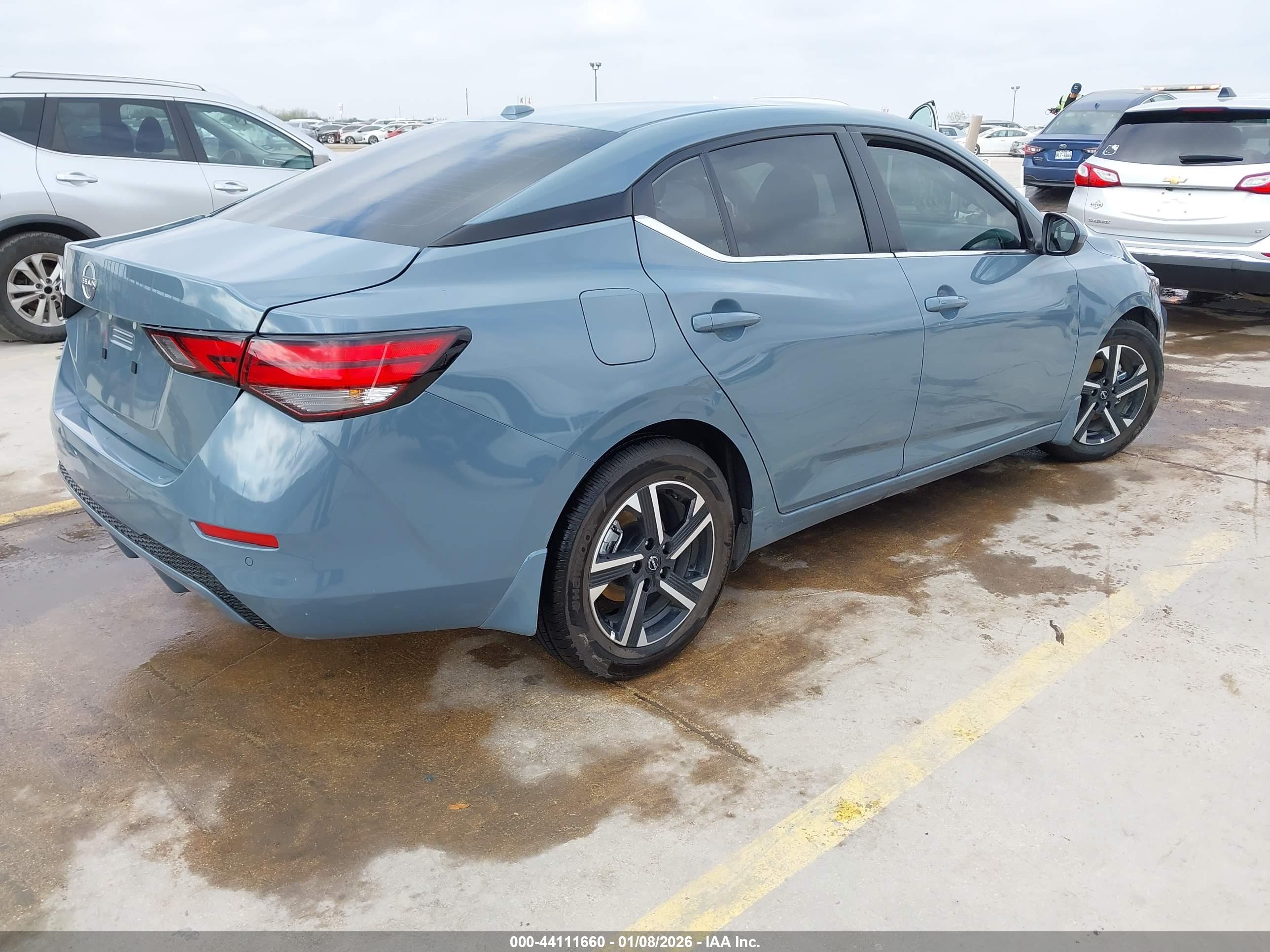 NISSAN SENTRA image 4