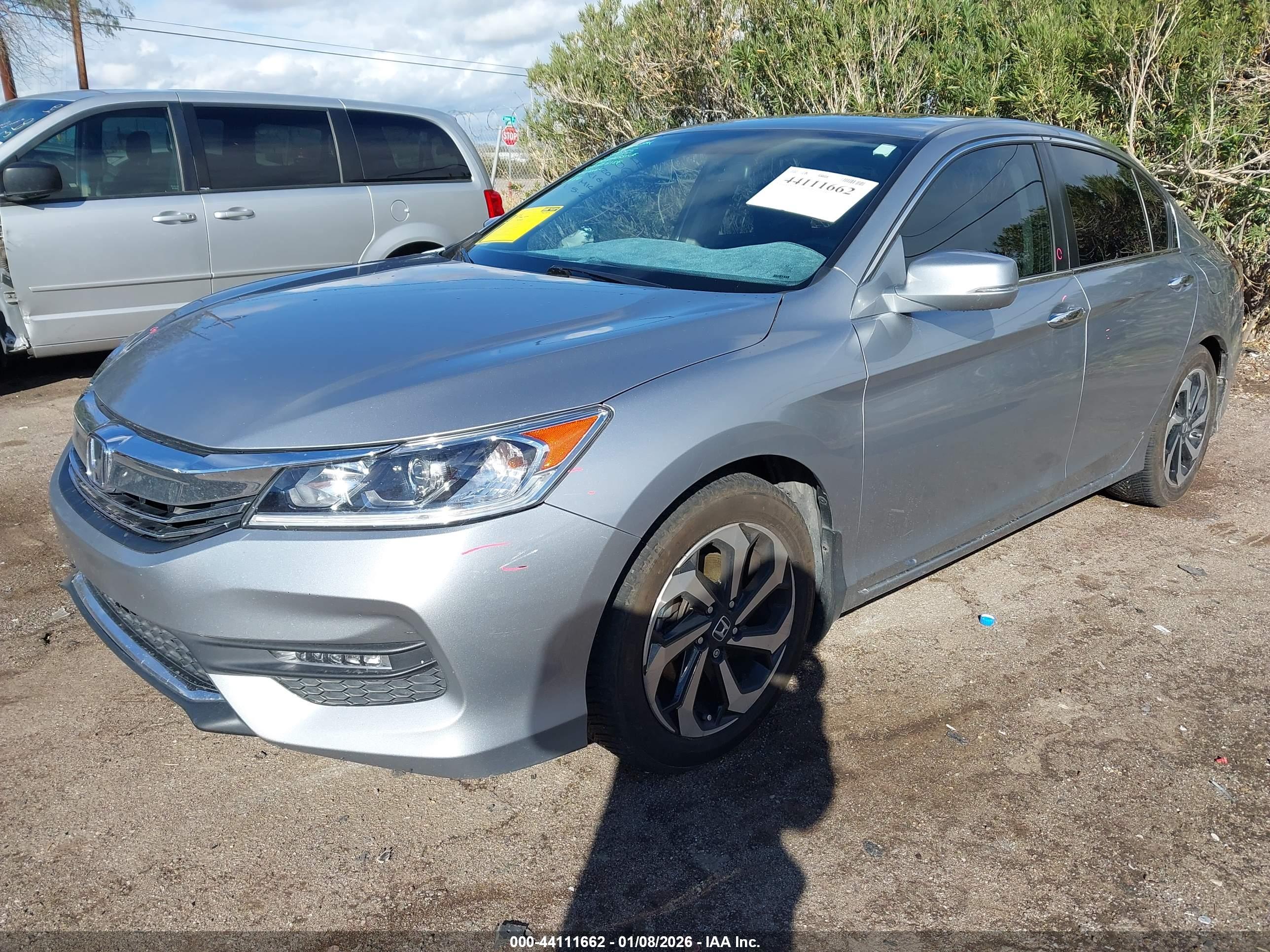 HONDA ACCORD image 2