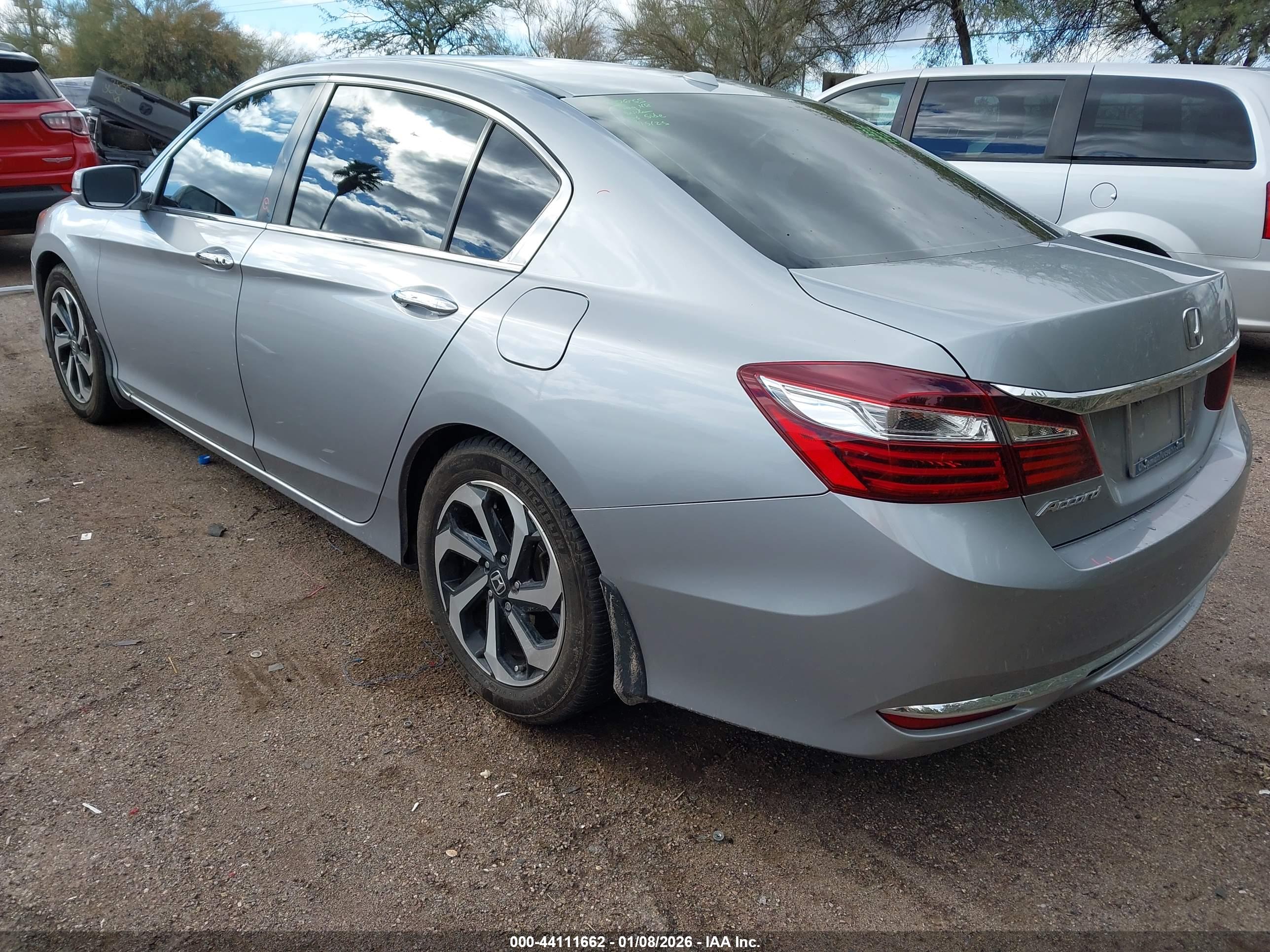 HONDA ACCORD image 3