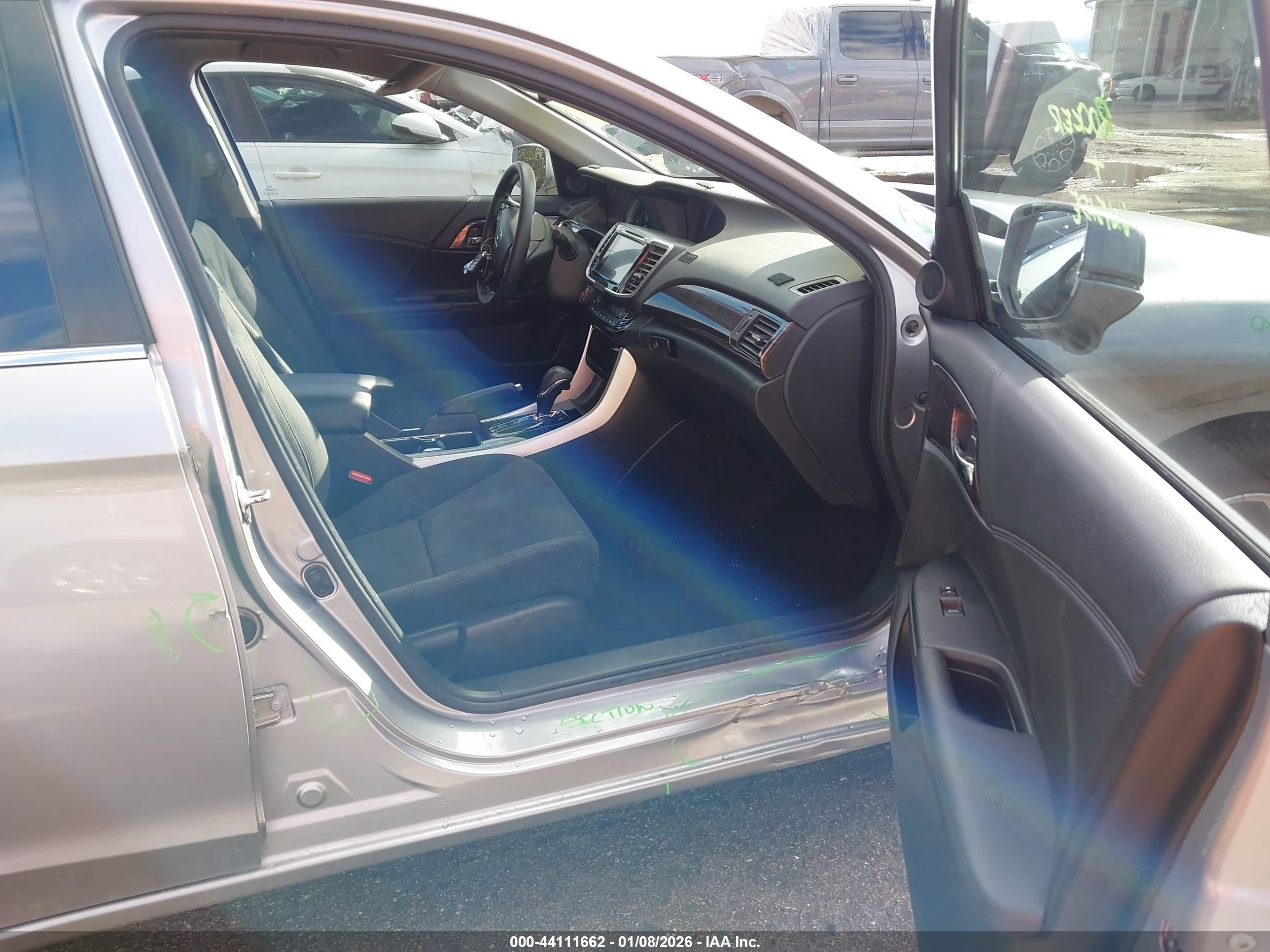 HONDA ACCORD image 5