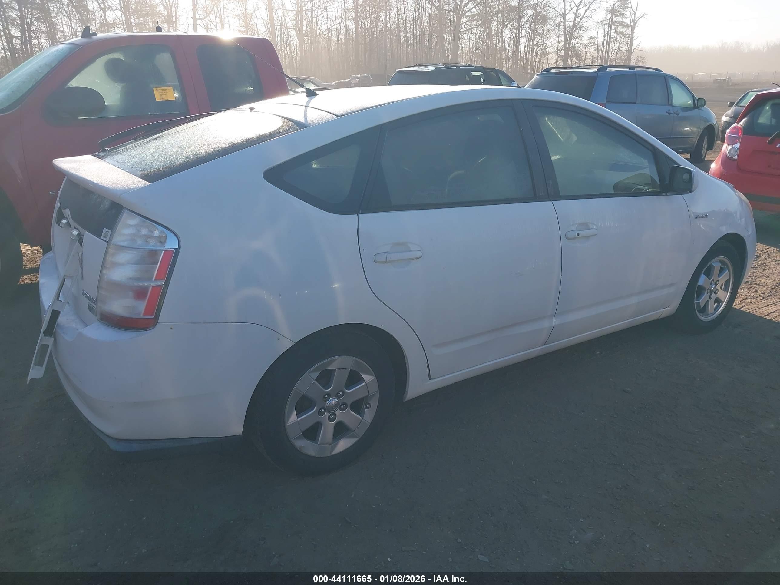 TOYOTA PRIUS image 4