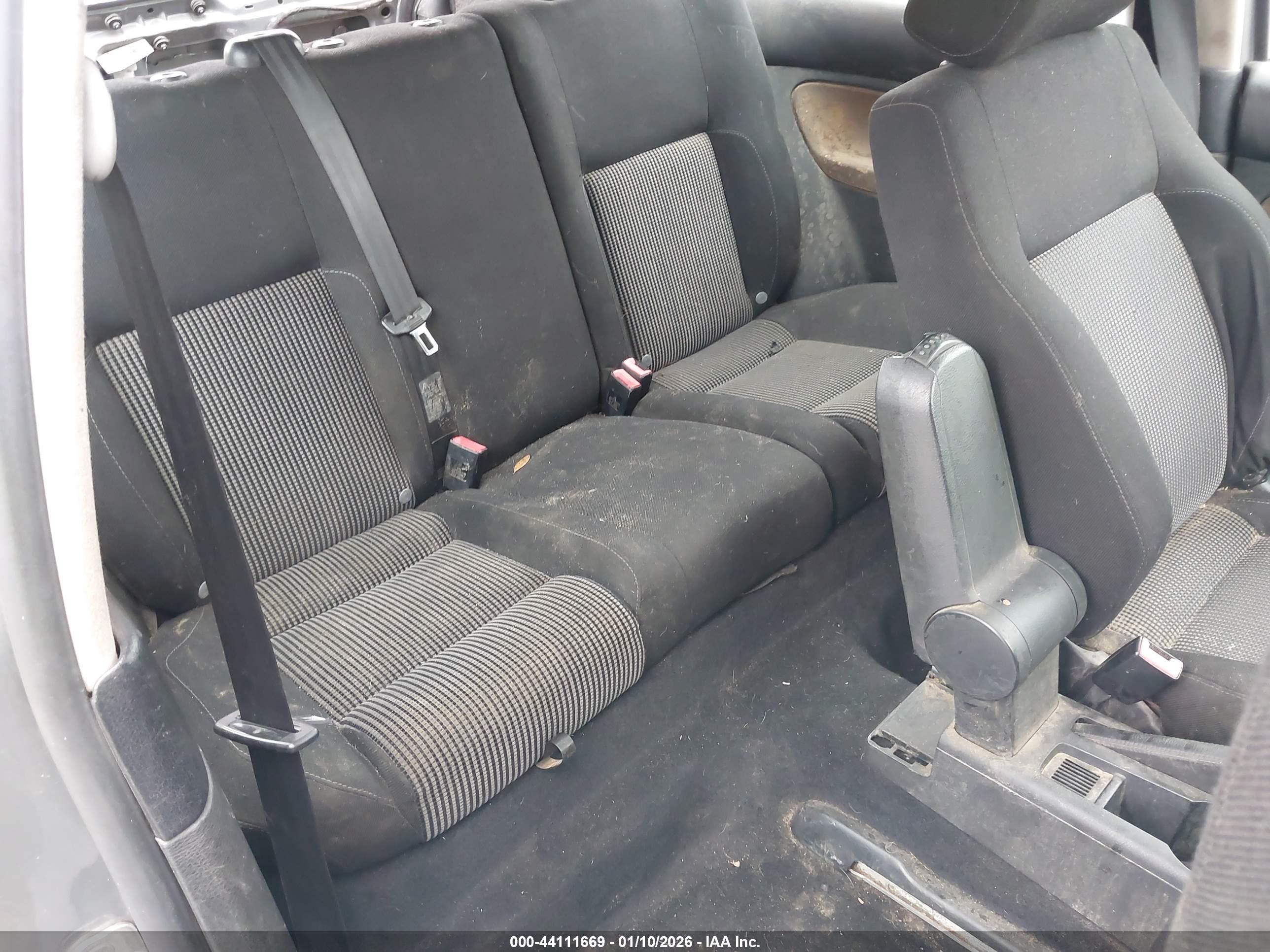 VOLKSWAGEN GTI image 8
