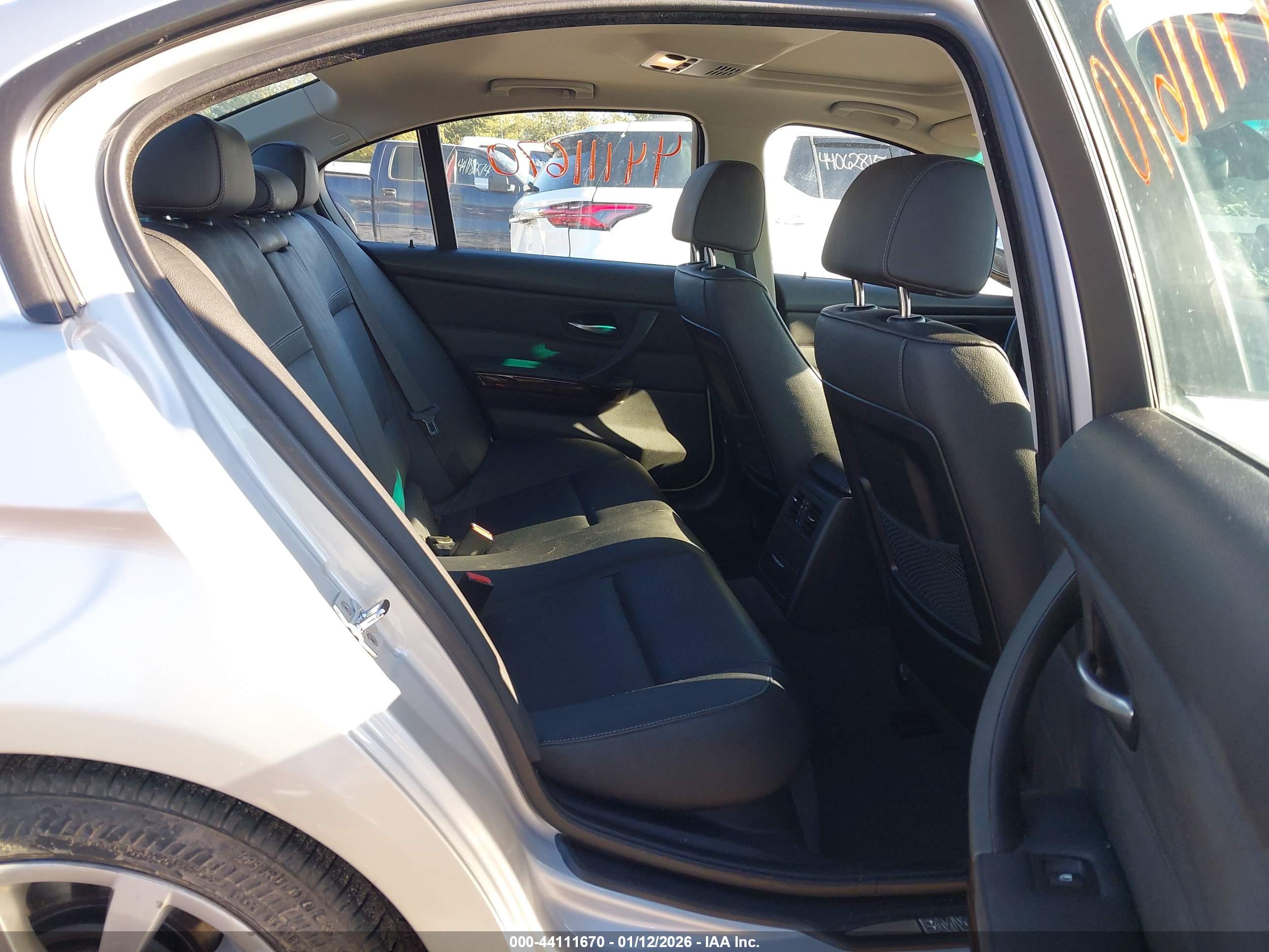 BMW 328I image 8