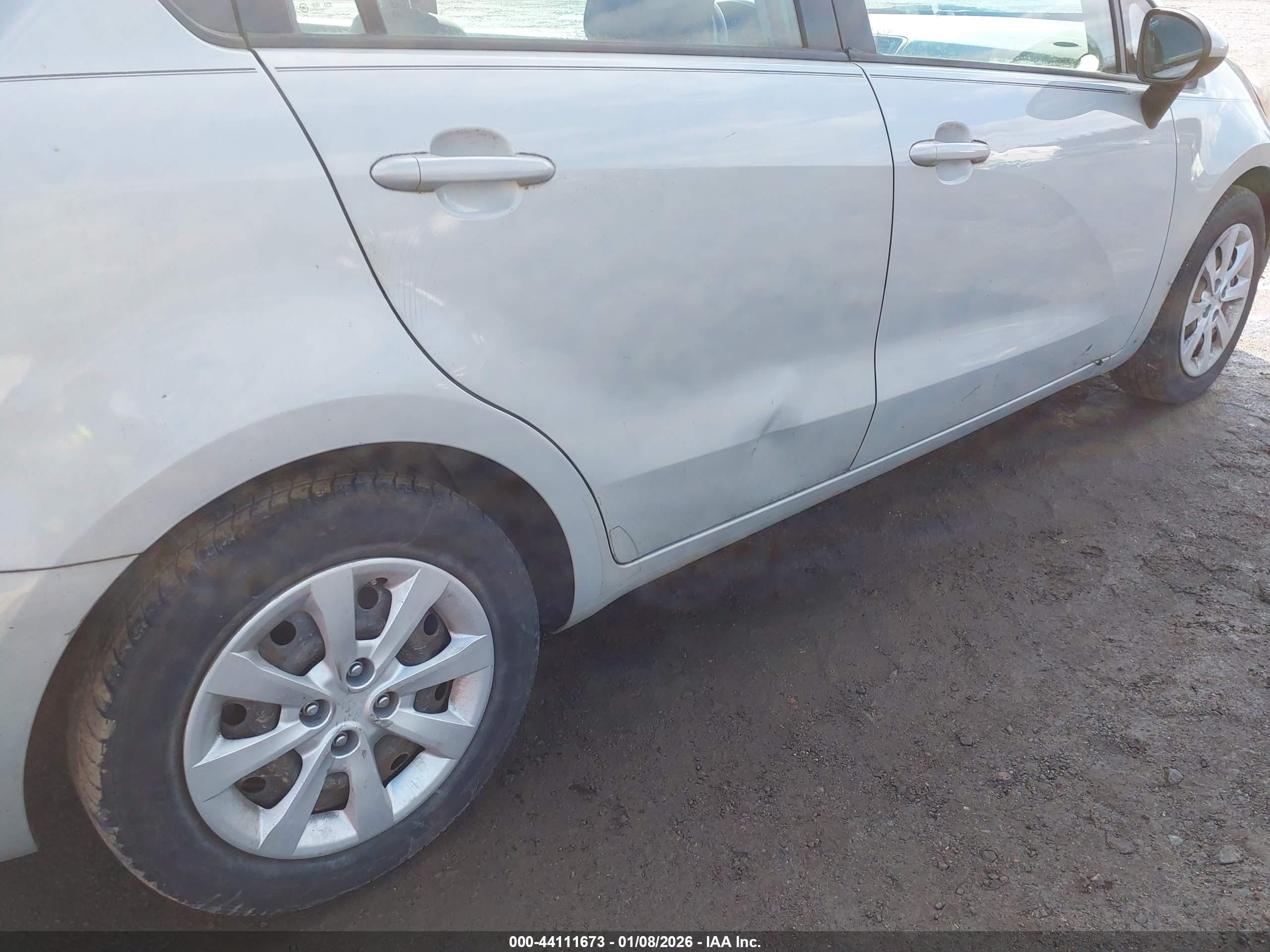 KIA RIO image 6
