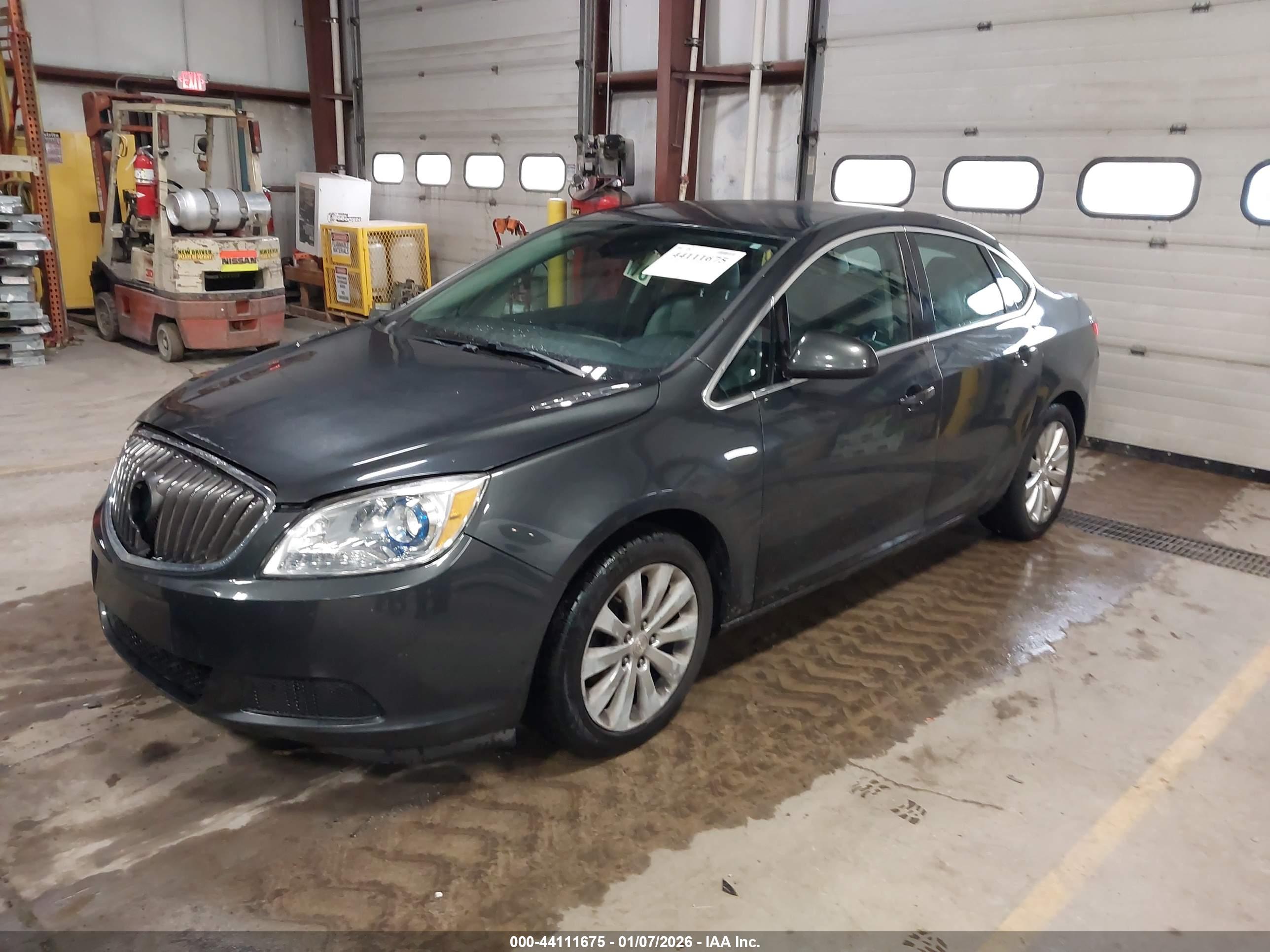 BUICK VERANO image 2