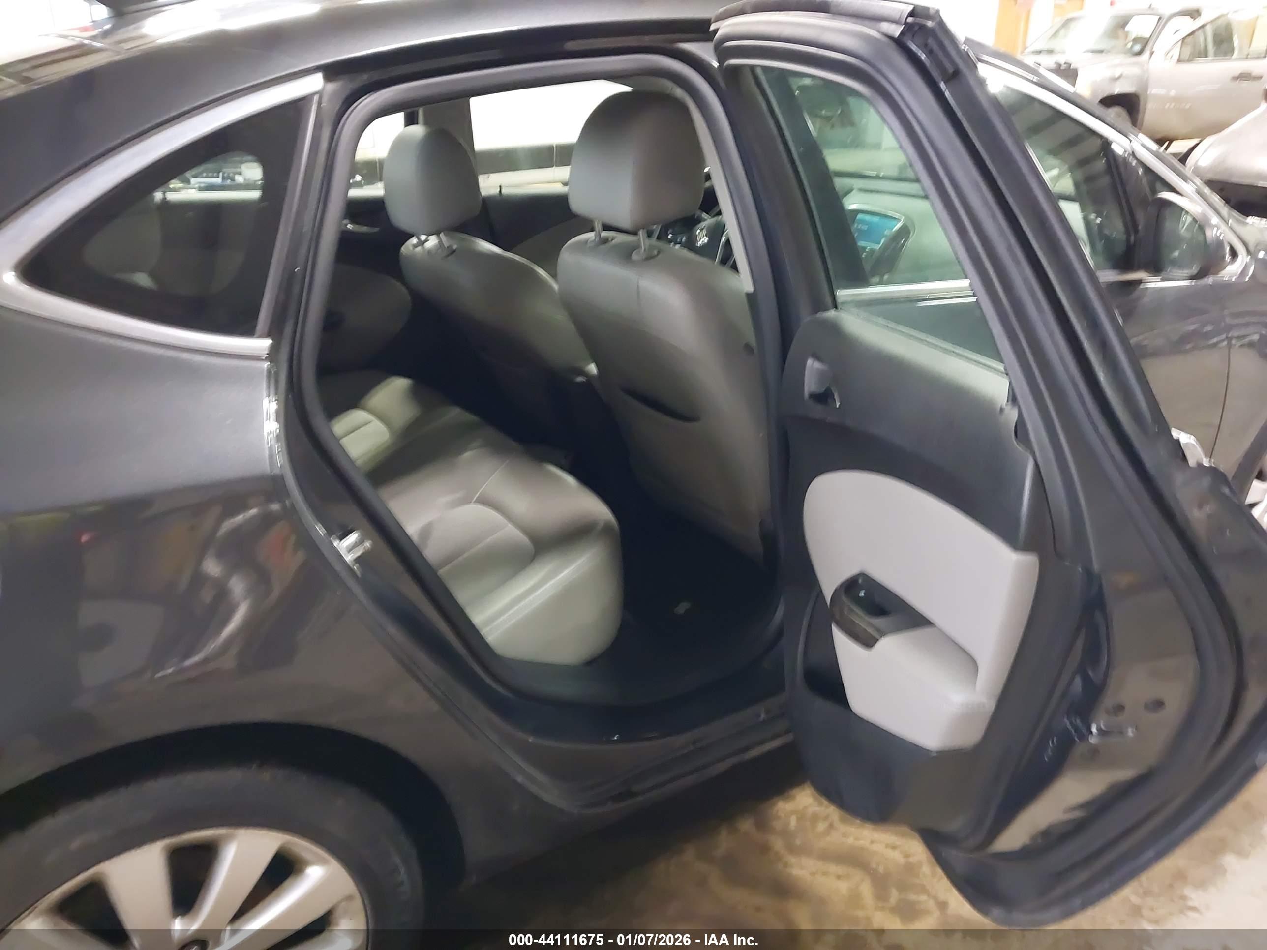 BUICK VERANO image 8
